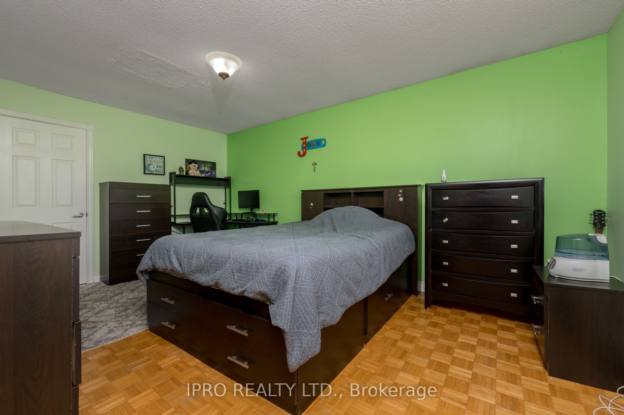 108 Zinnia Place Property Photo 27