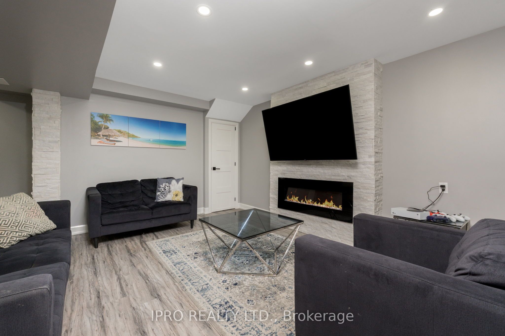 108 Zinnia Place Property Photo 32