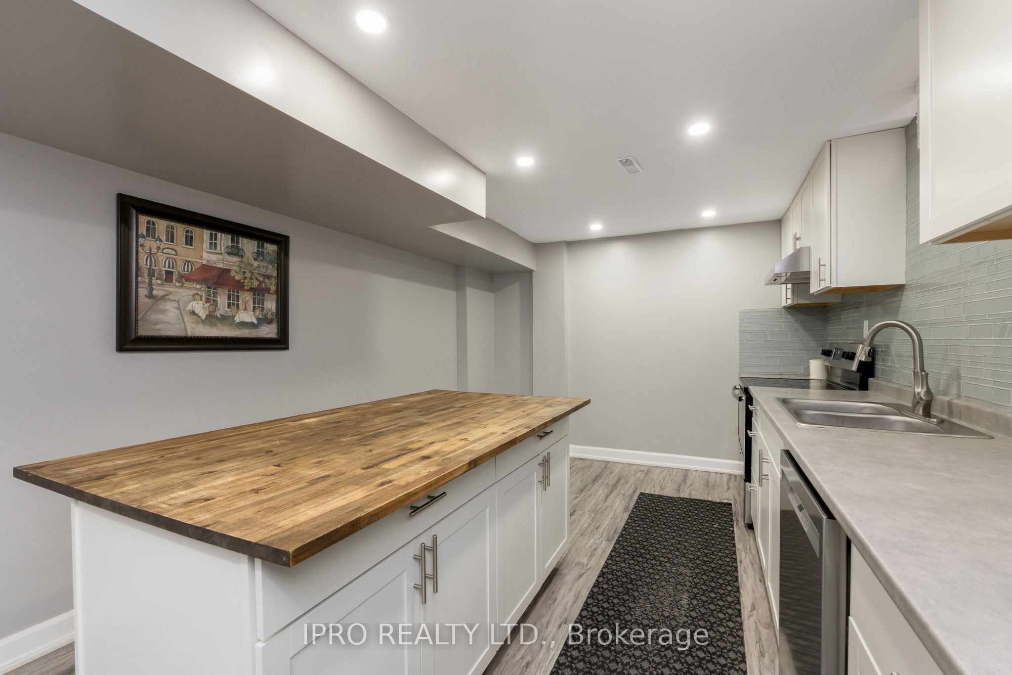 108 Zinnia Place Property Photo 40