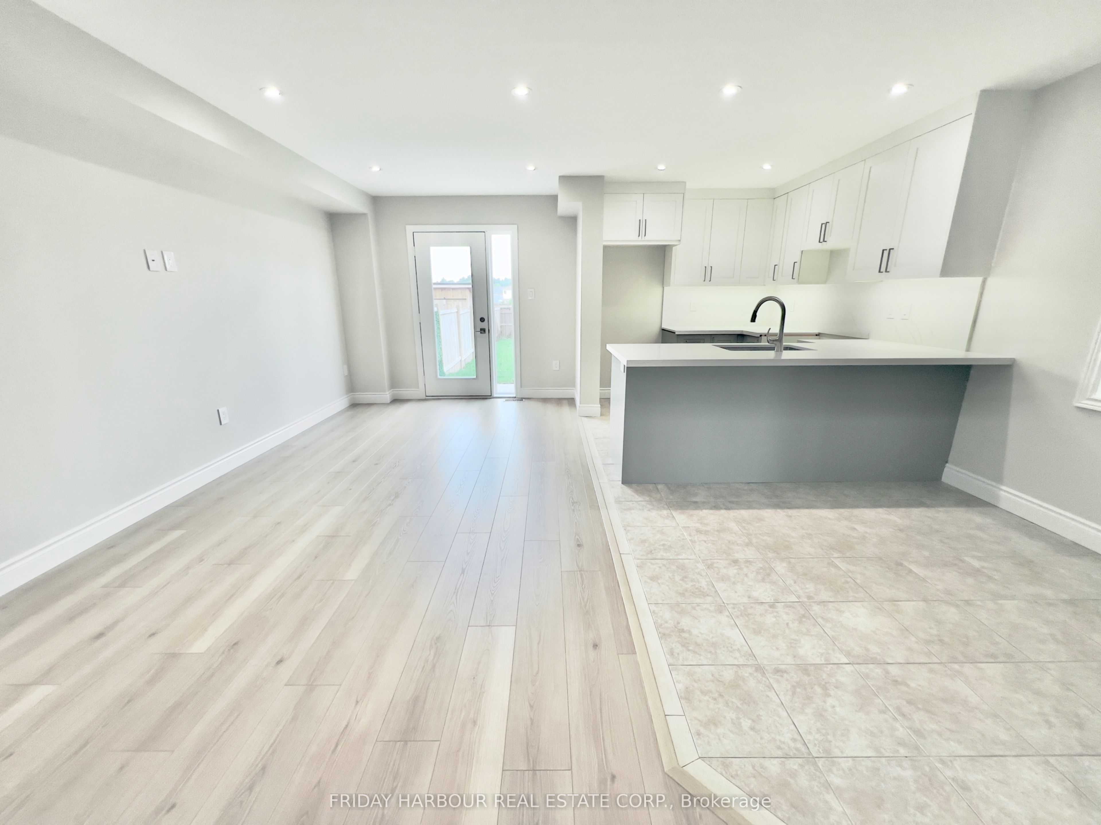 16 Admiral Crescent Property Photo 18