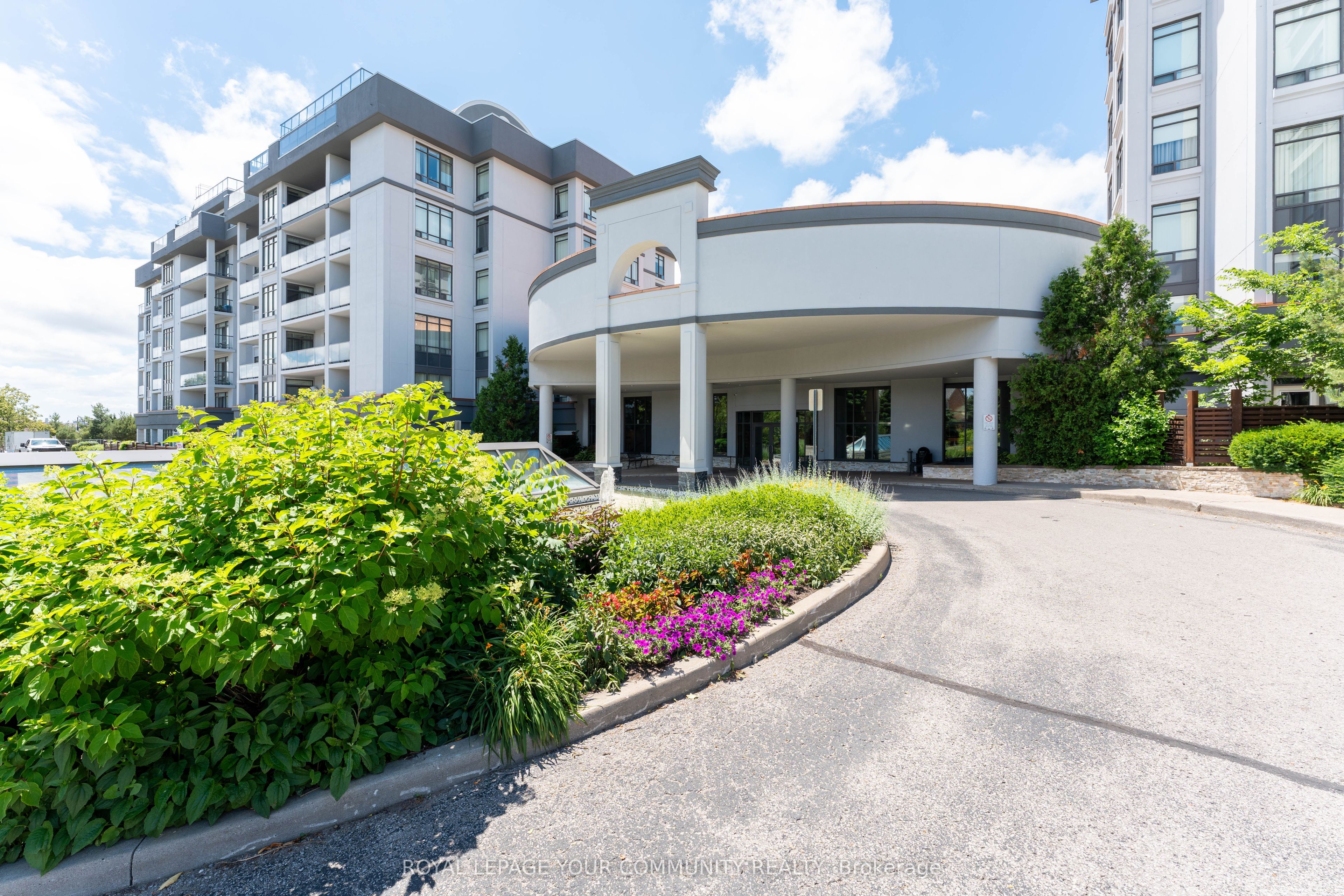 11121 Yonge Street 110 Property Photo 1