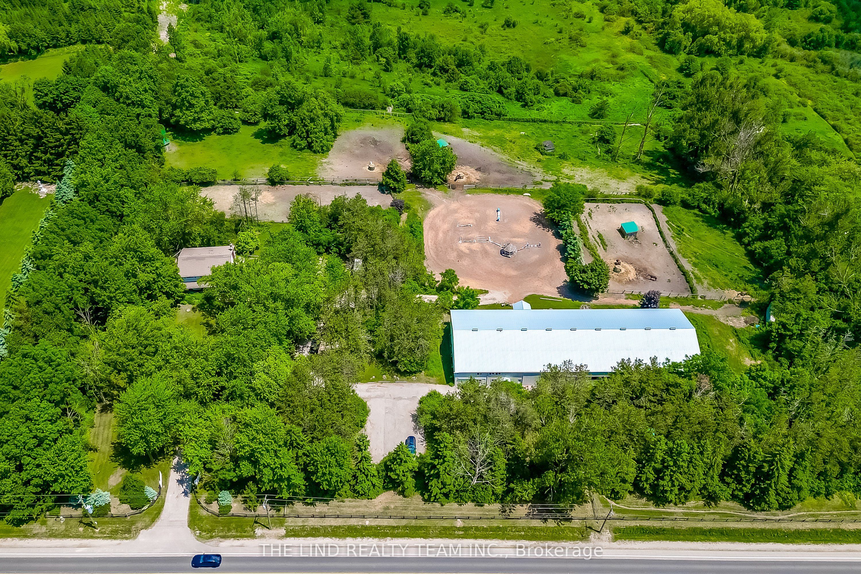15809 Dufferin St Property Photo 1