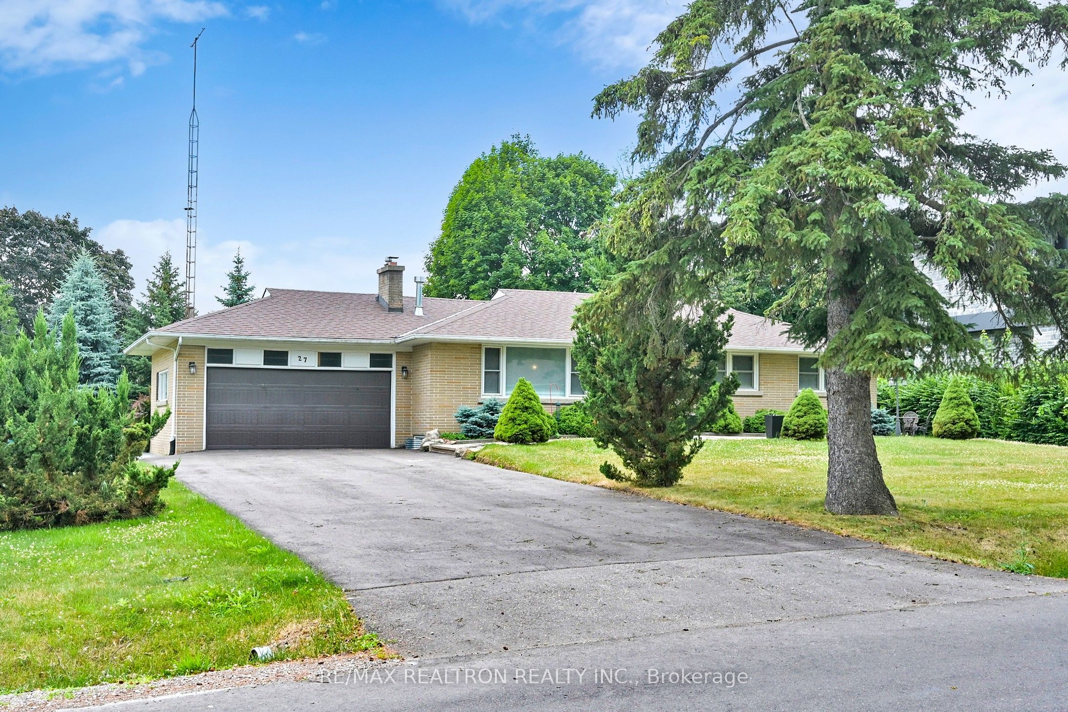 27 Naylon St Property Photo 1