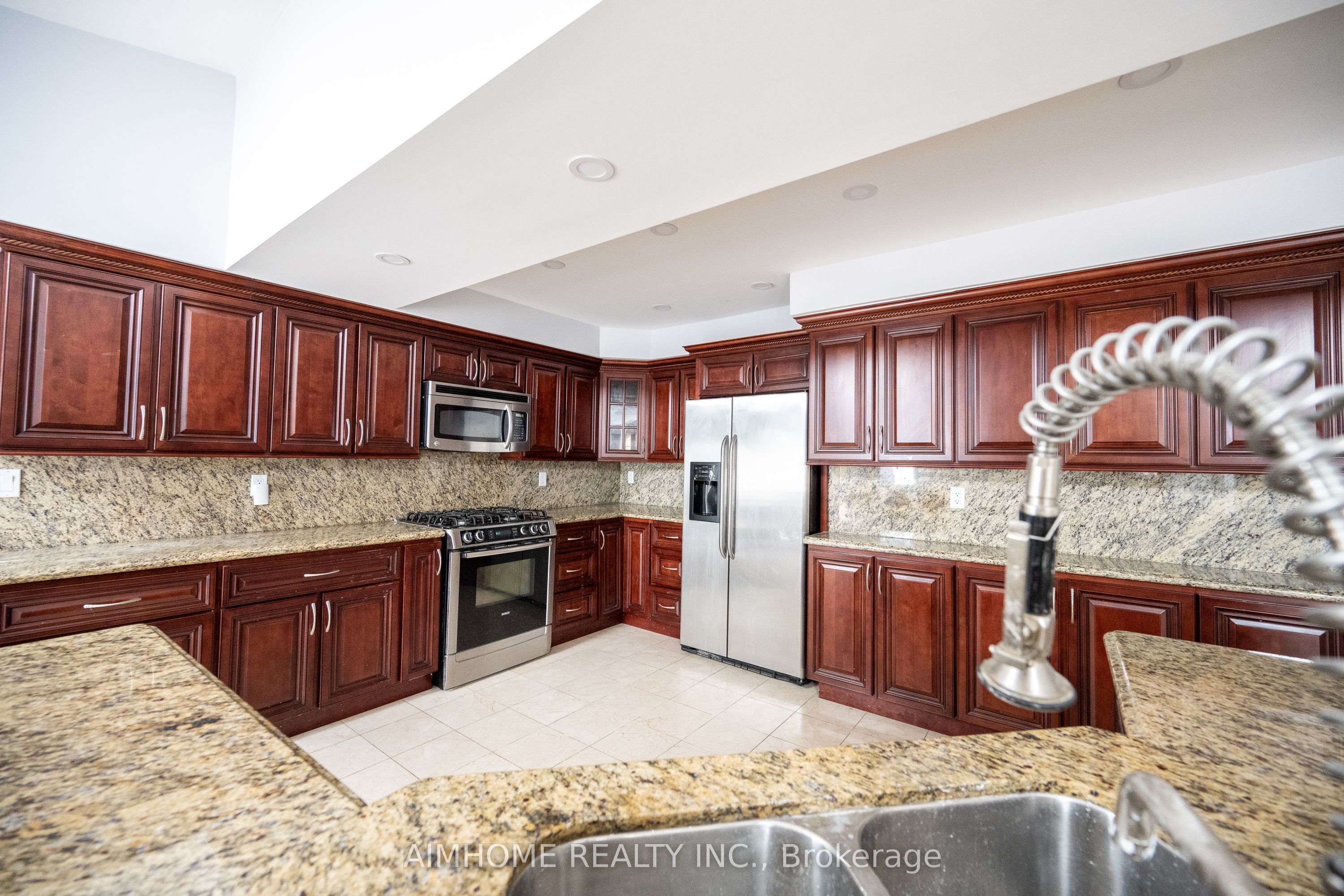 9 Jill Court Property Photo 31