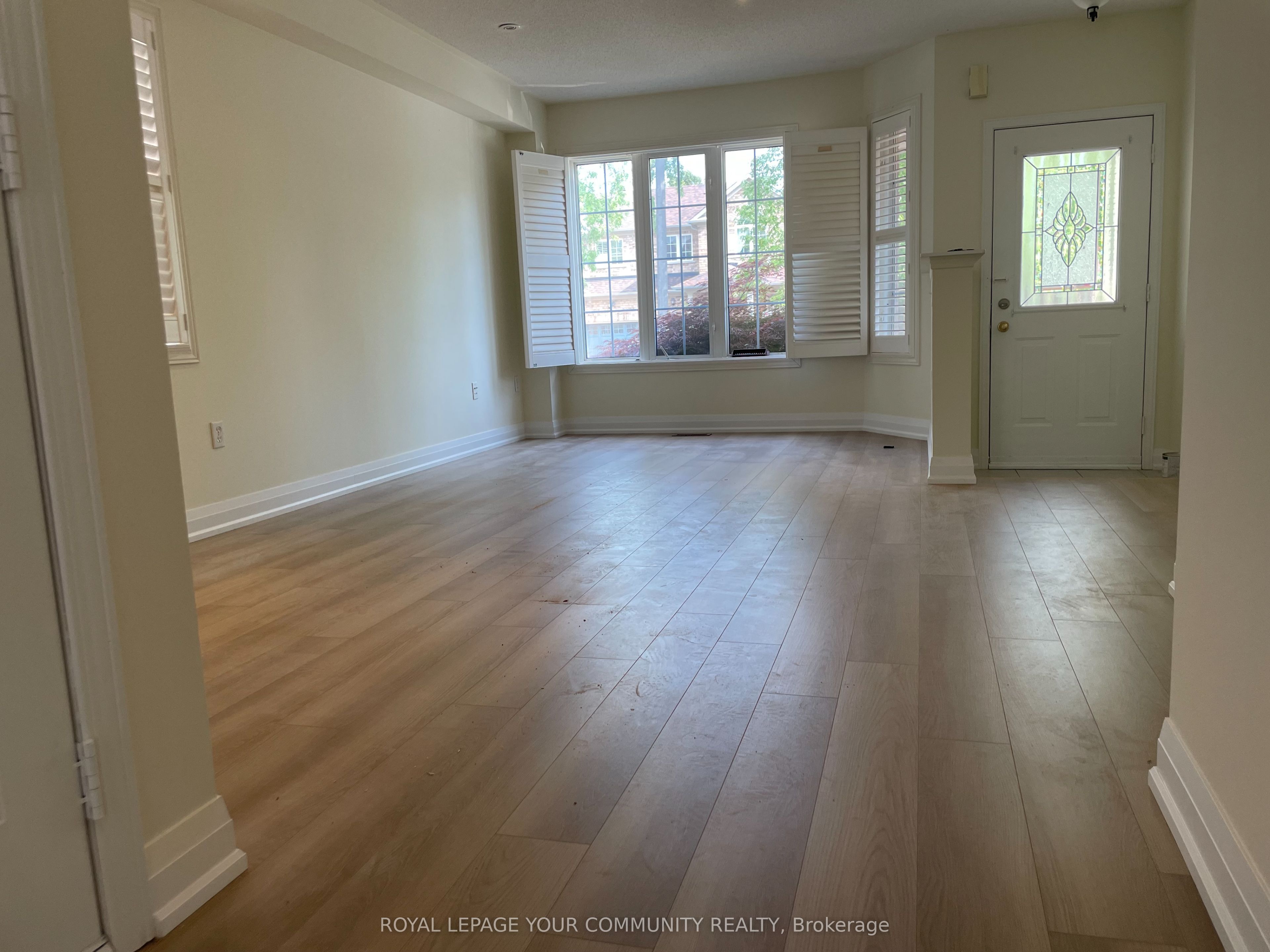 93 Starr Crescent Property Photo 2
