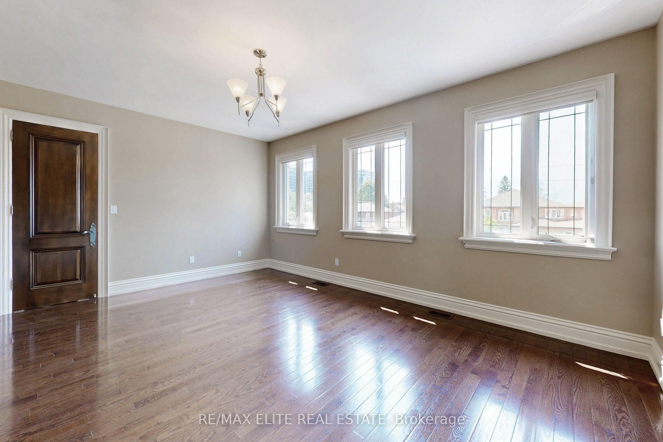 34 May Avenue Property Photo 33