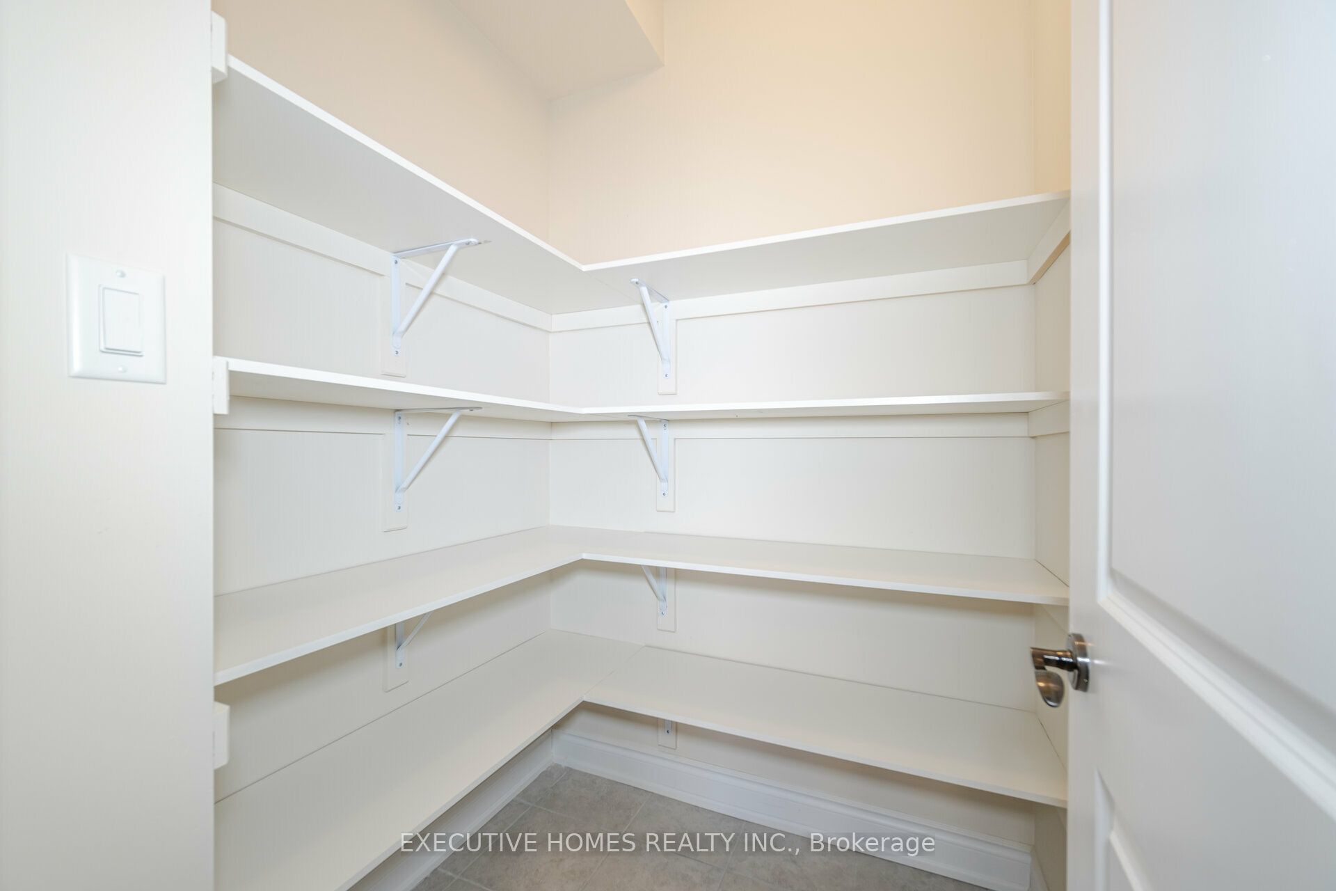 14 Mac Campbell Way Property Photo 19