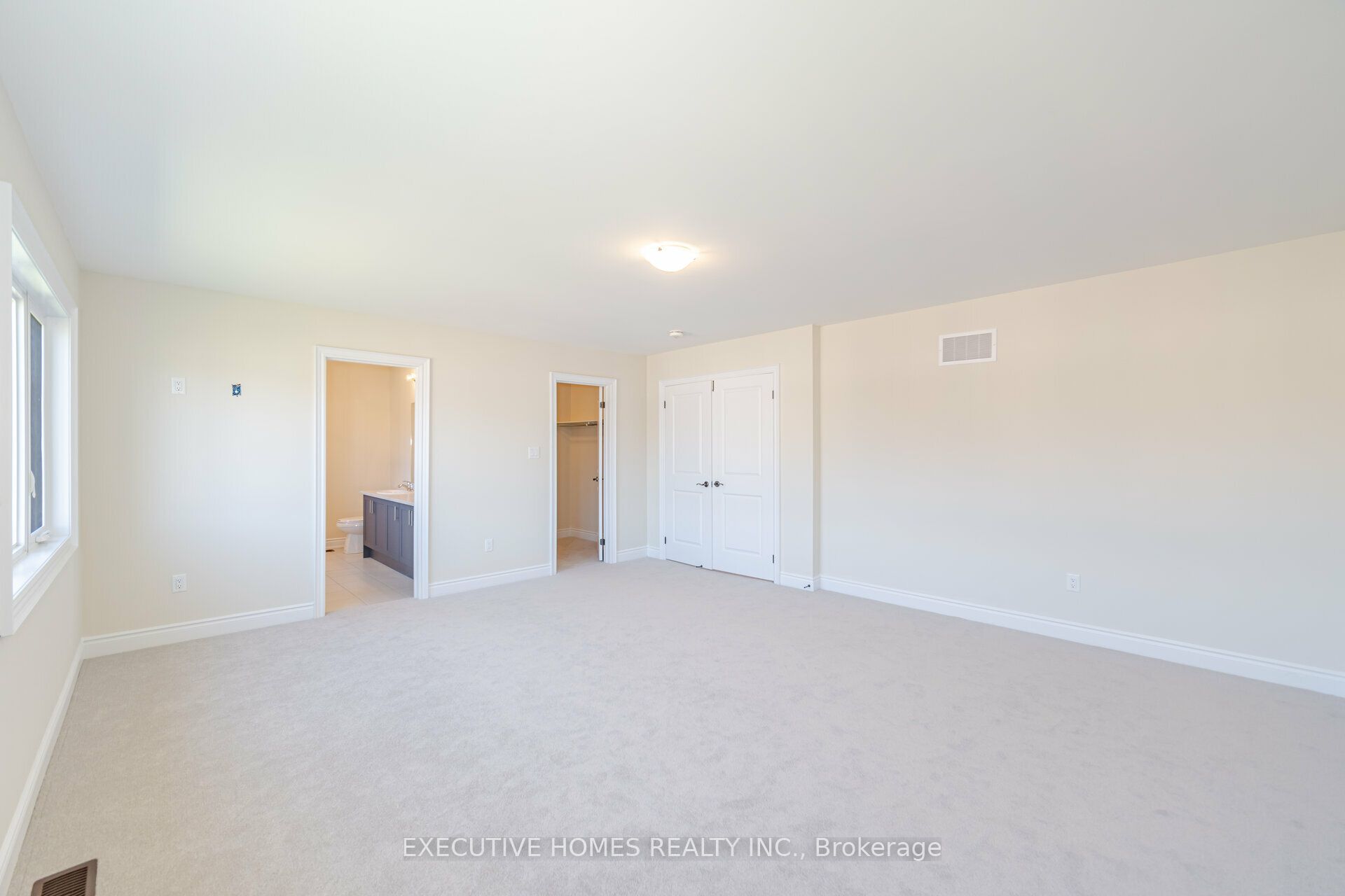 14 Mac Campbell Way Property Photo 28