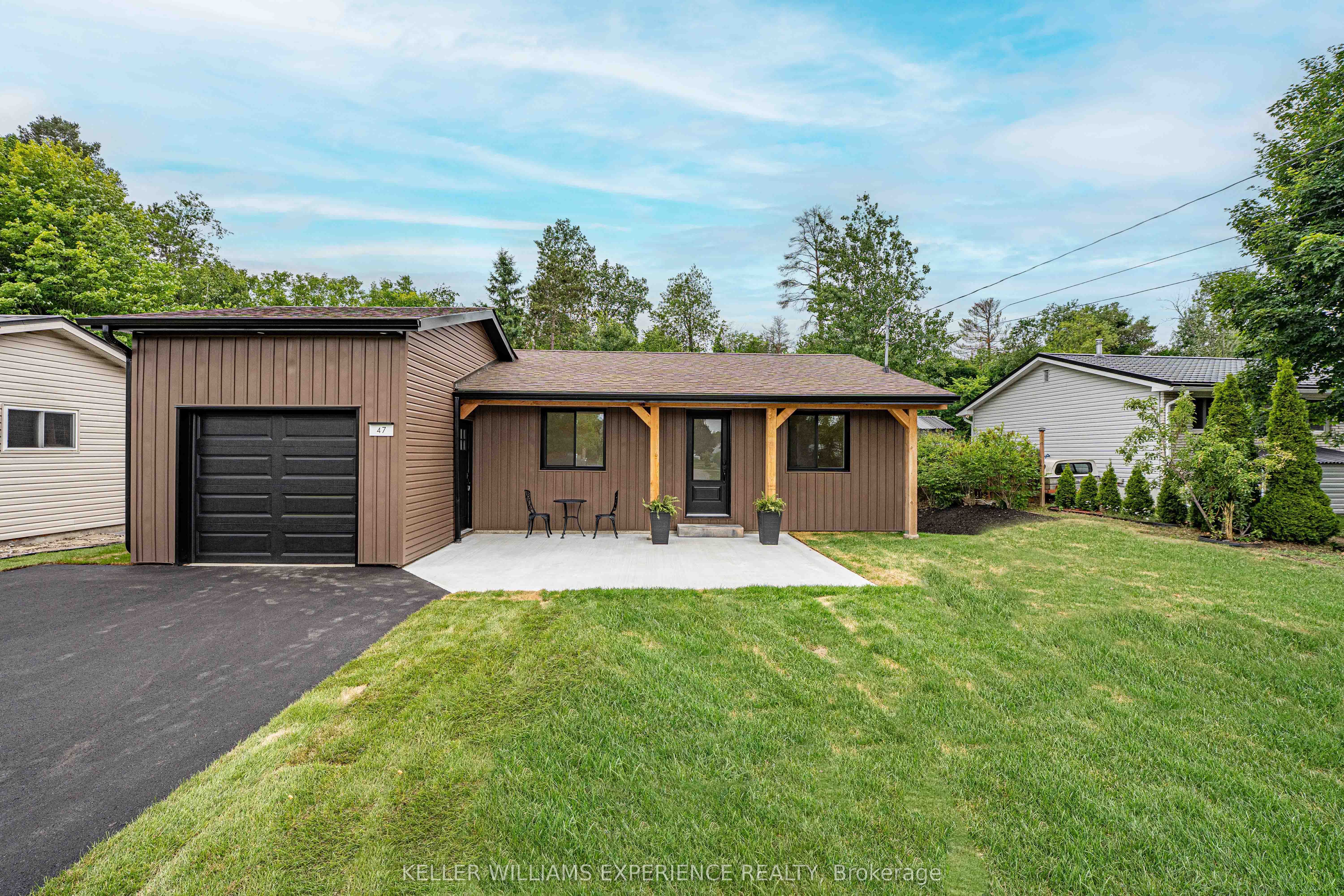 47 Sandsprings Cres Property Photo 1