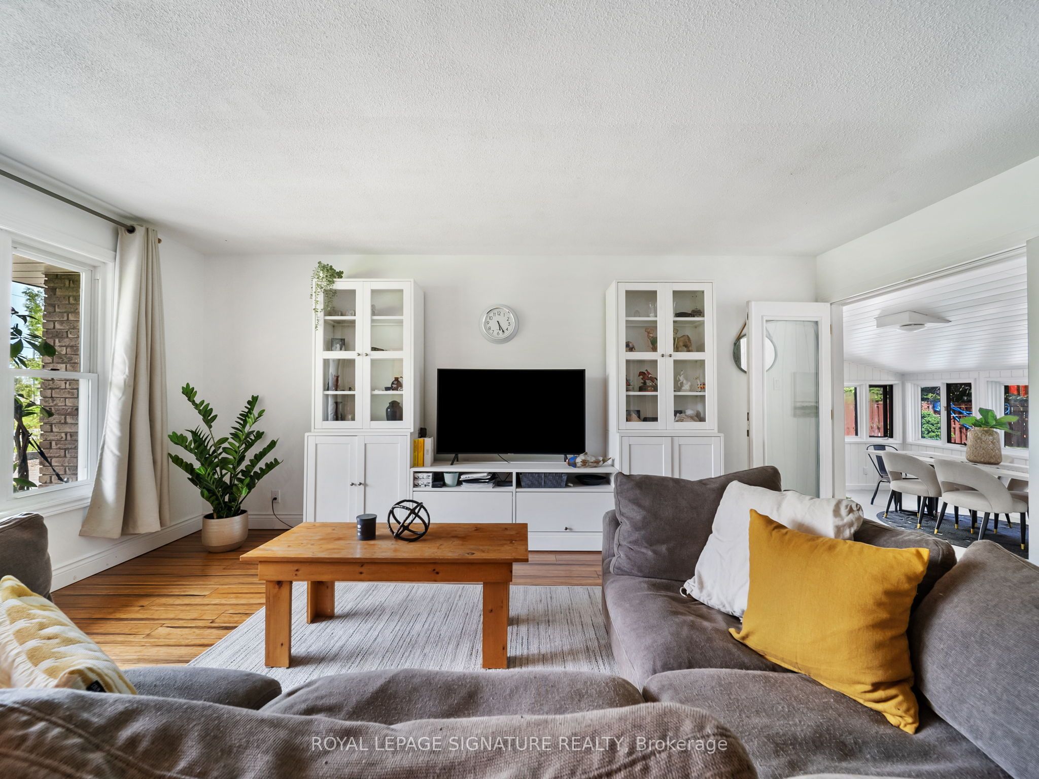 12 Easy Street Property Photo 1