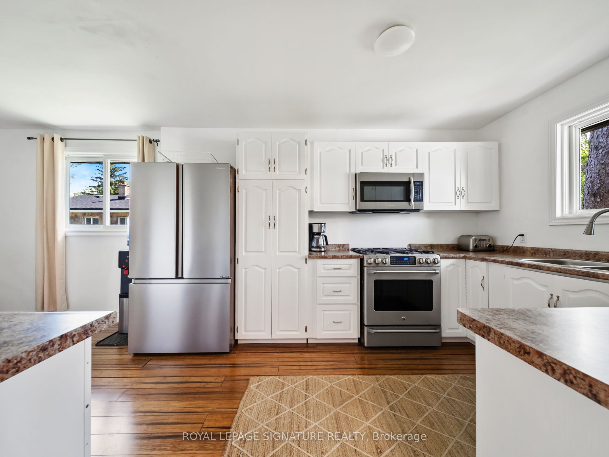 12 Easy Street Property Photo 14