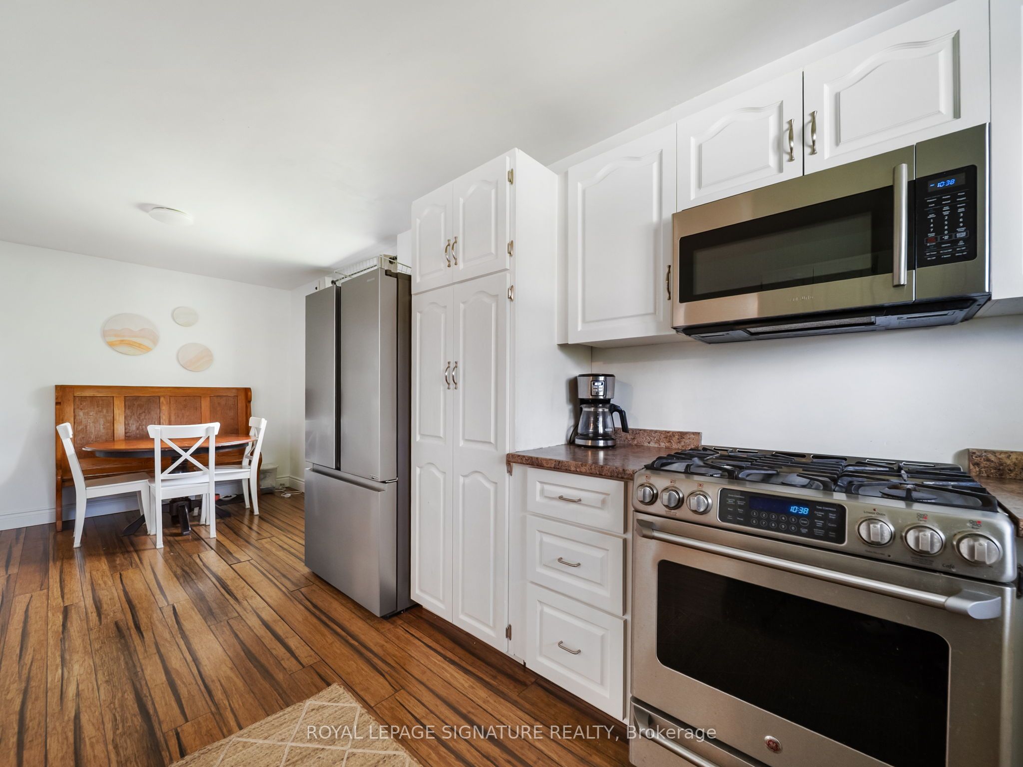 12 Easy Street Property Photo 16