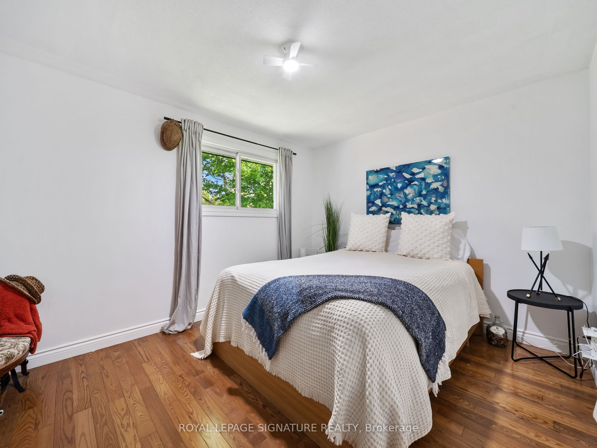 12 Easy Street Property Photo 27