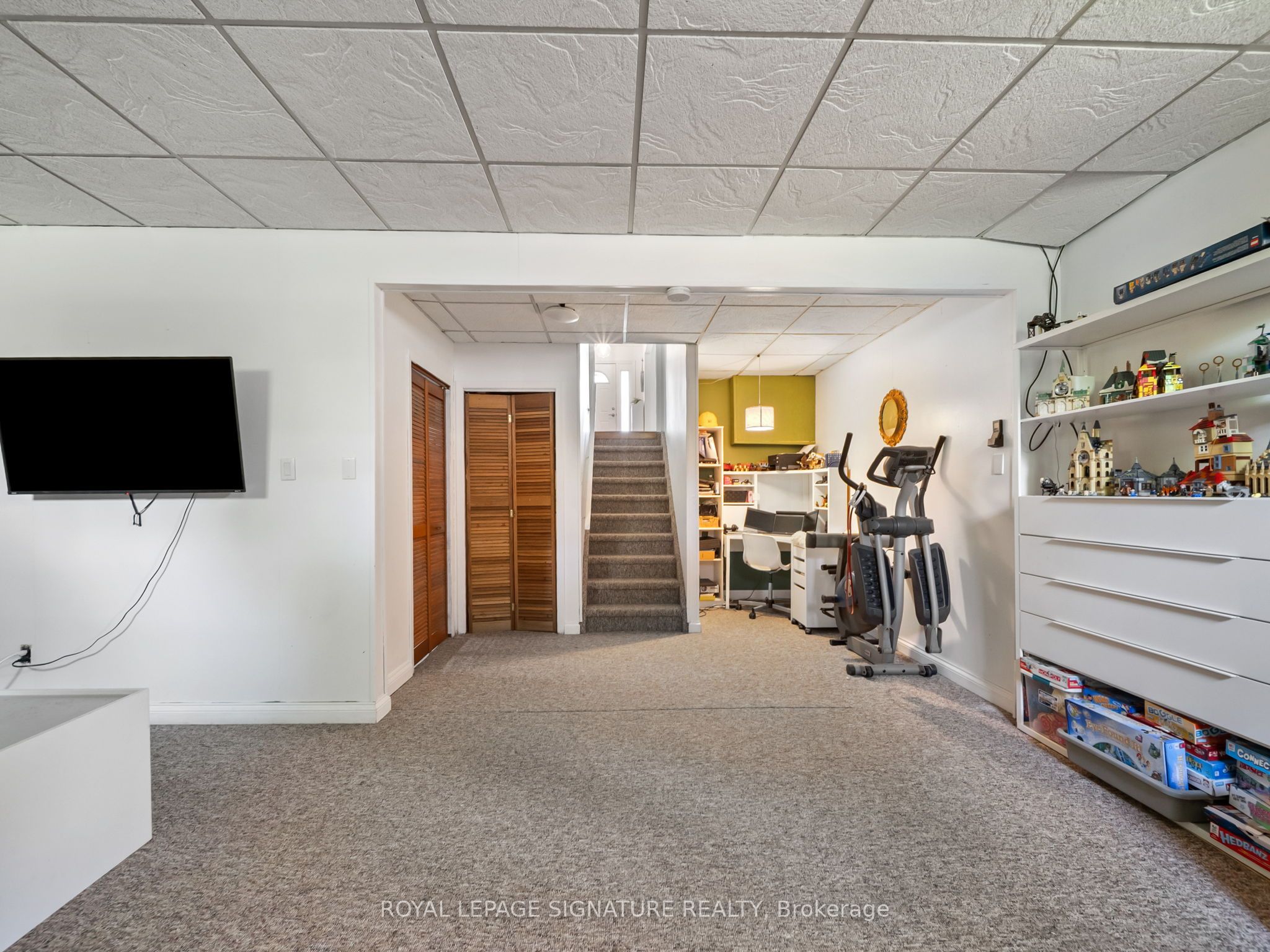 12 Easy Street Property Photo 28