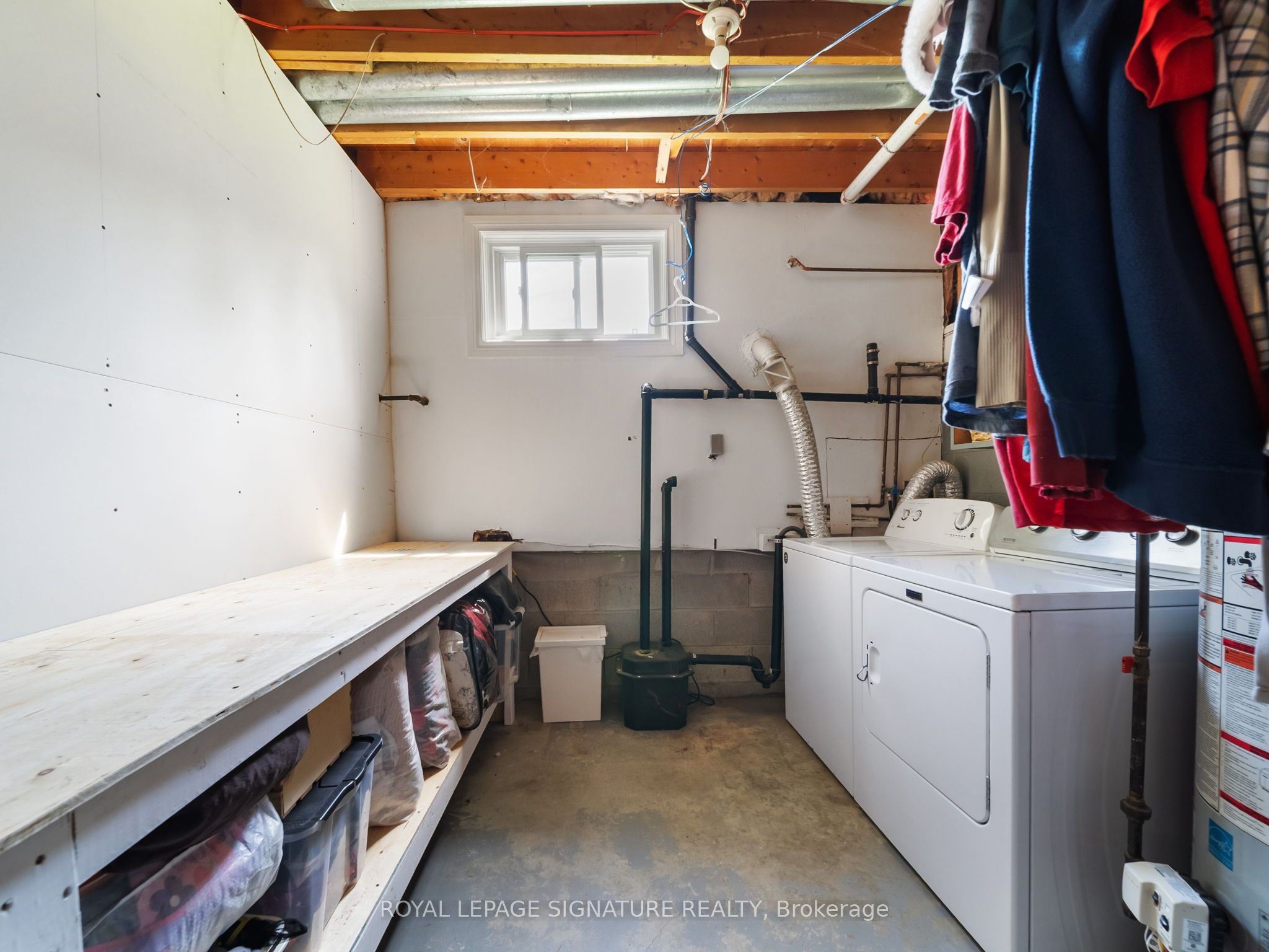 12 Easy Street Property Photo 34