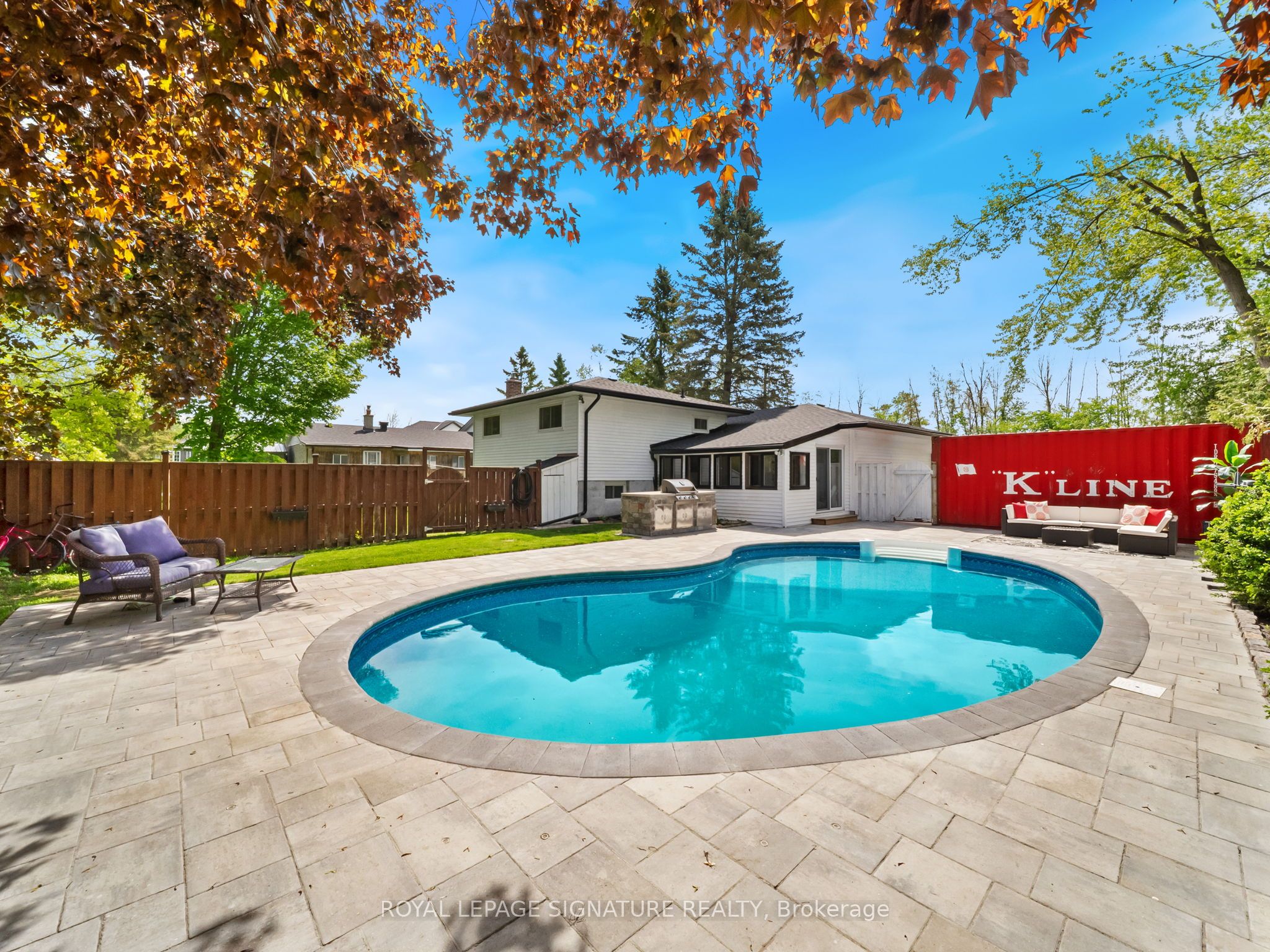 12 Easy Street Property Photo 37