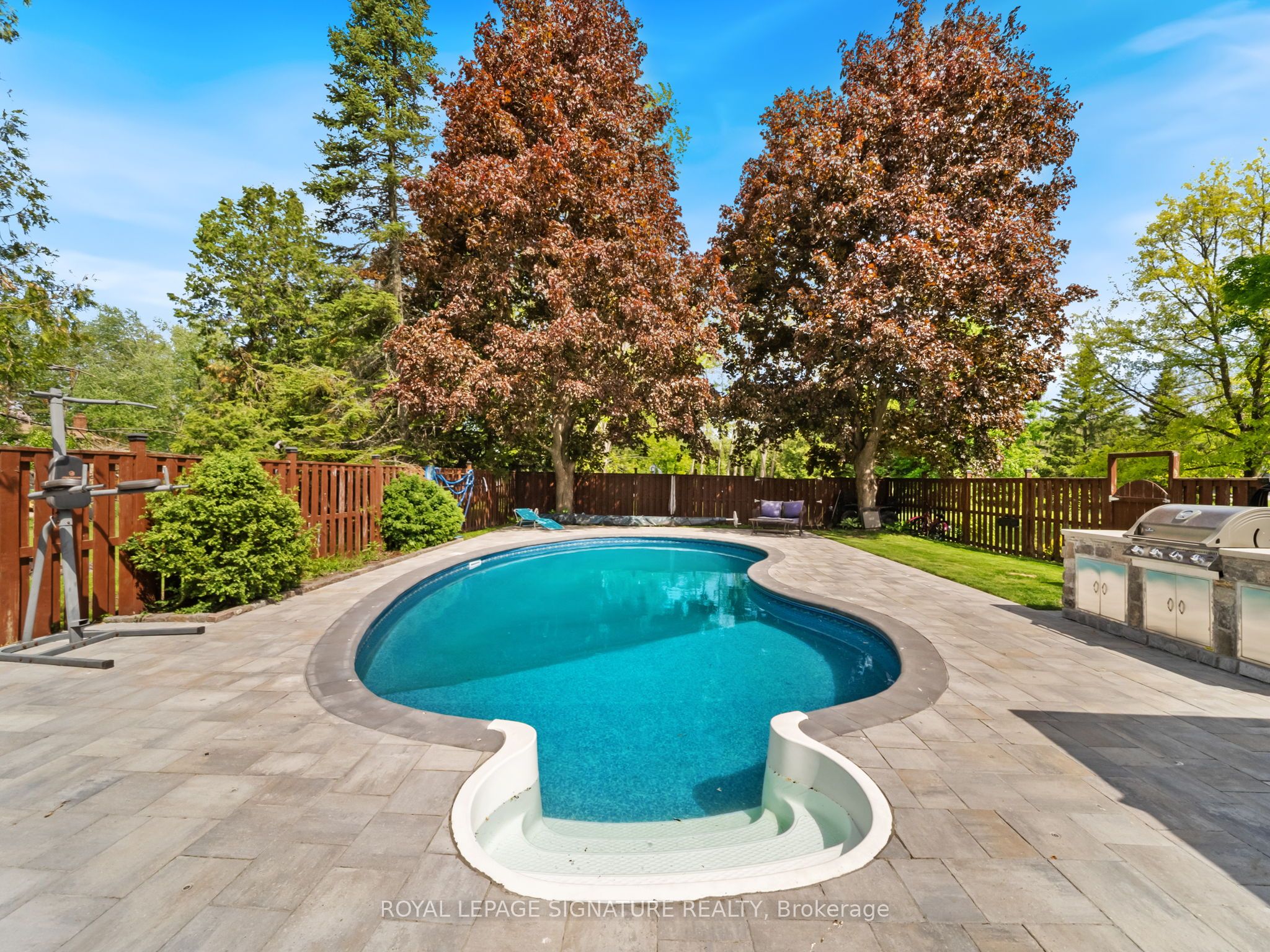 12 Easy Street Property Photo 40