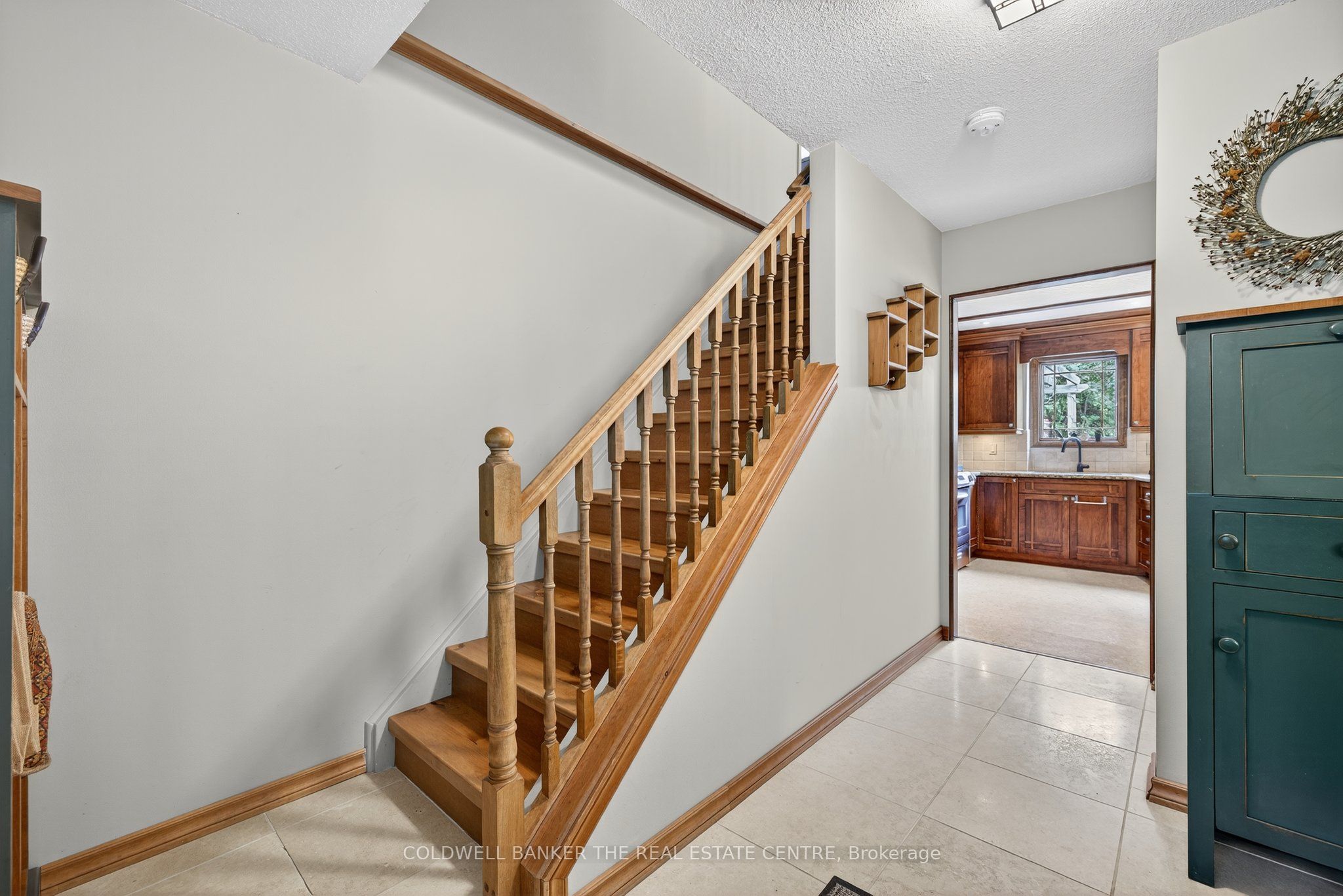 869 Magnolia Avenue Property Photo 4
