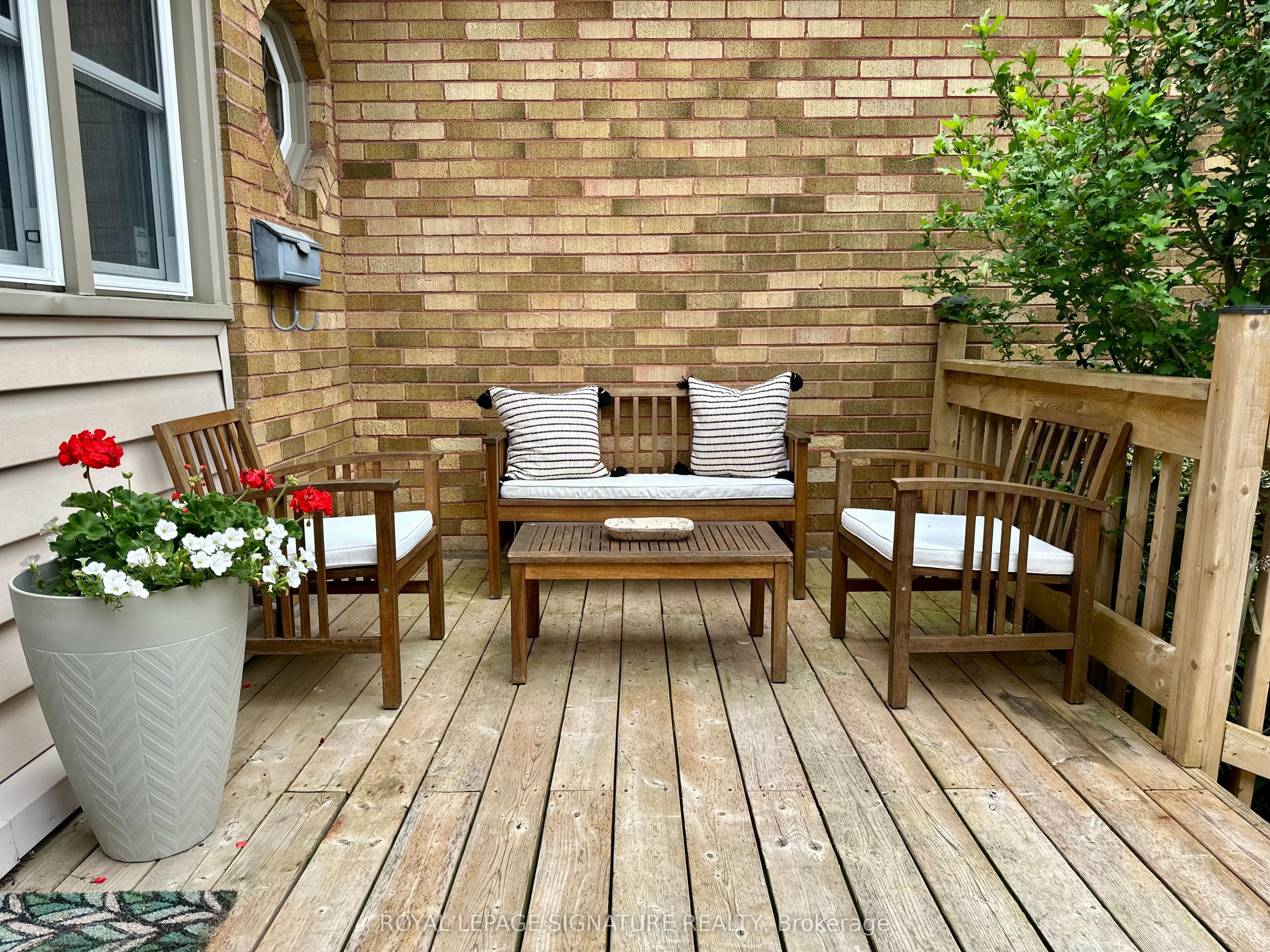 45 Spruce Street Property Photo 4