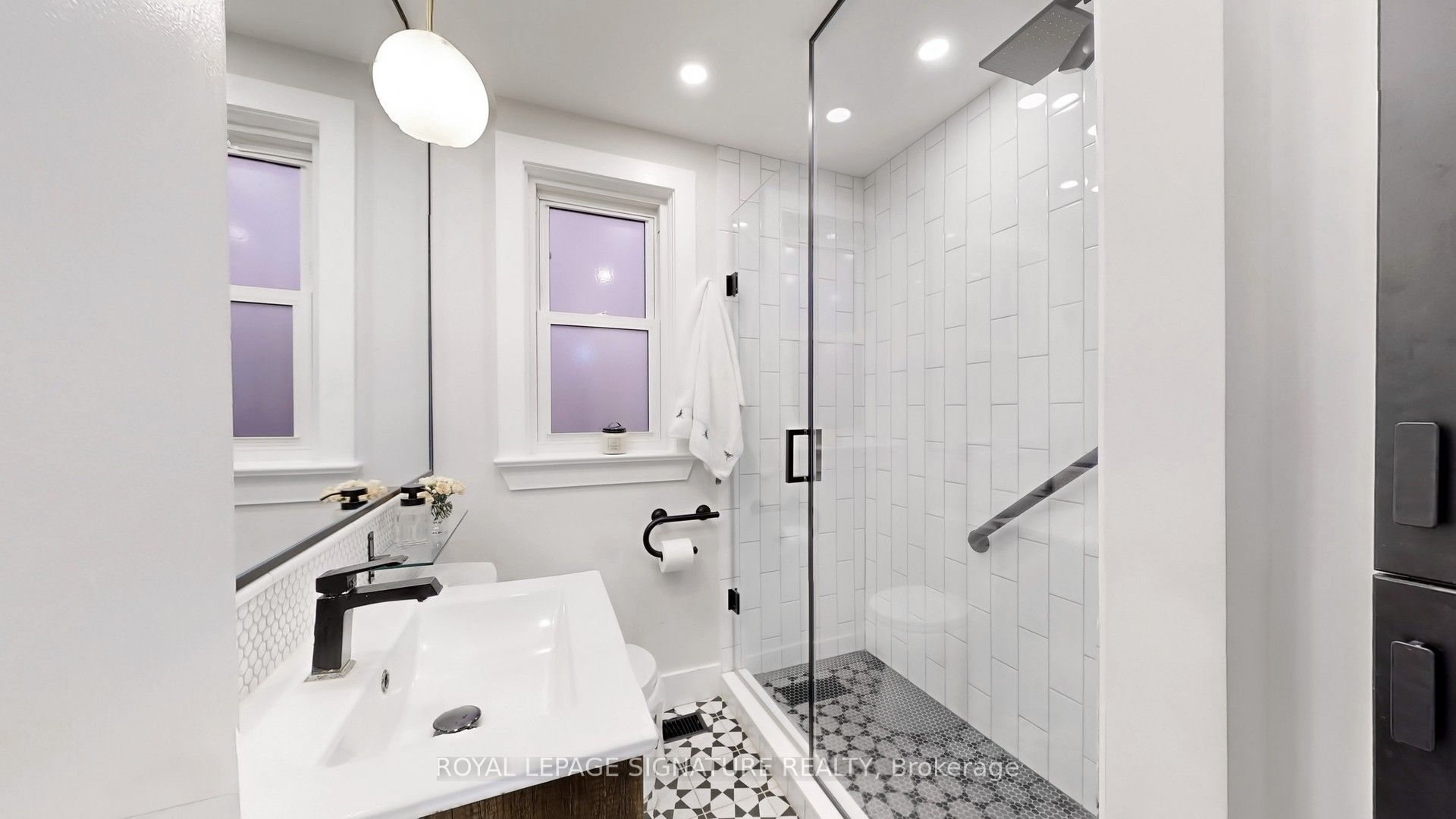 45 Spruce Street Property Photo 12