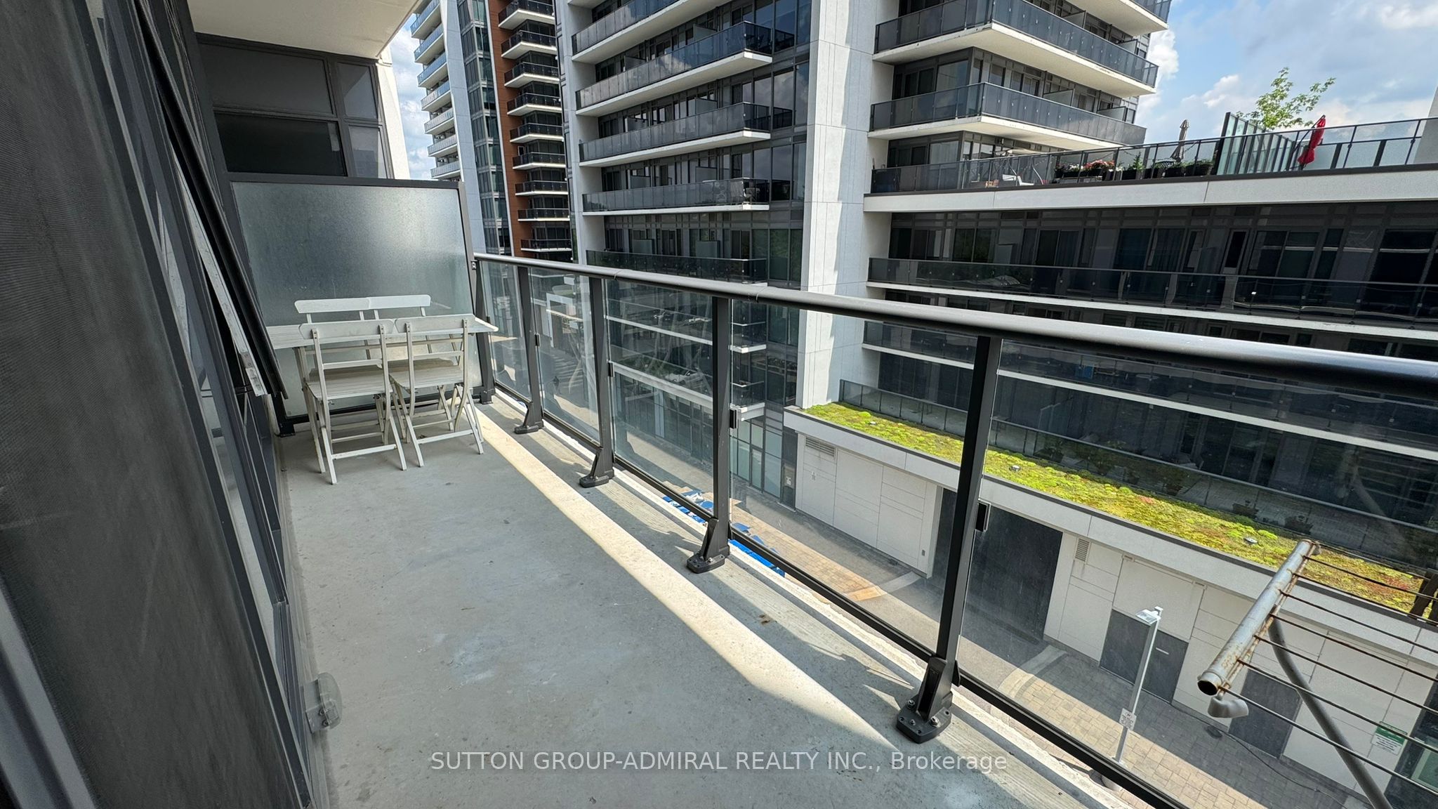9618 Yonge Street 506 Property Photo 1