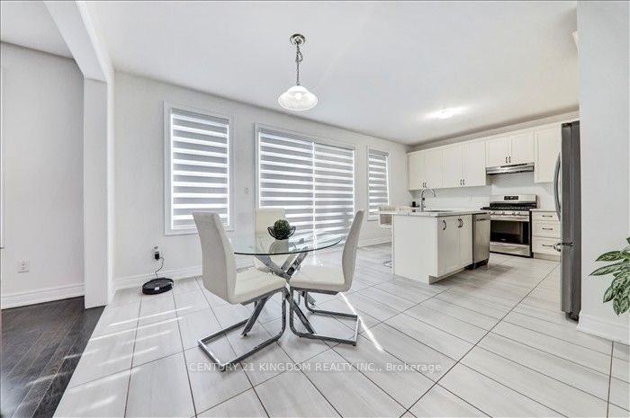 983 Langford Boulevard Property Photo 11