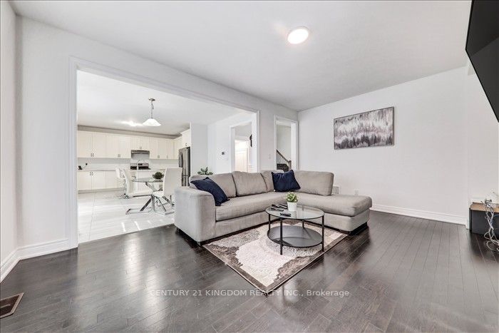 983 Langford Boulevard Property Photo 16
