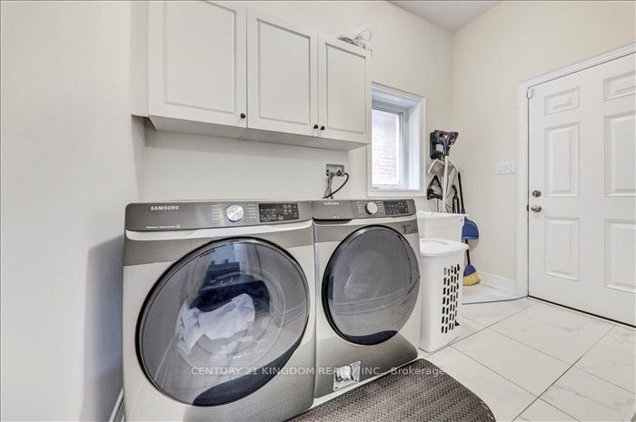 983 Langford Boulevard Property Photo 19
