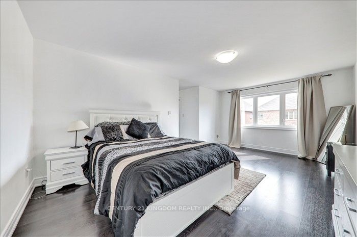 983 Langford Boulevard Property Photo 23