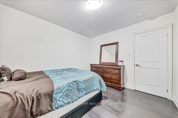 983 Langford Boulevard Property Photo 27