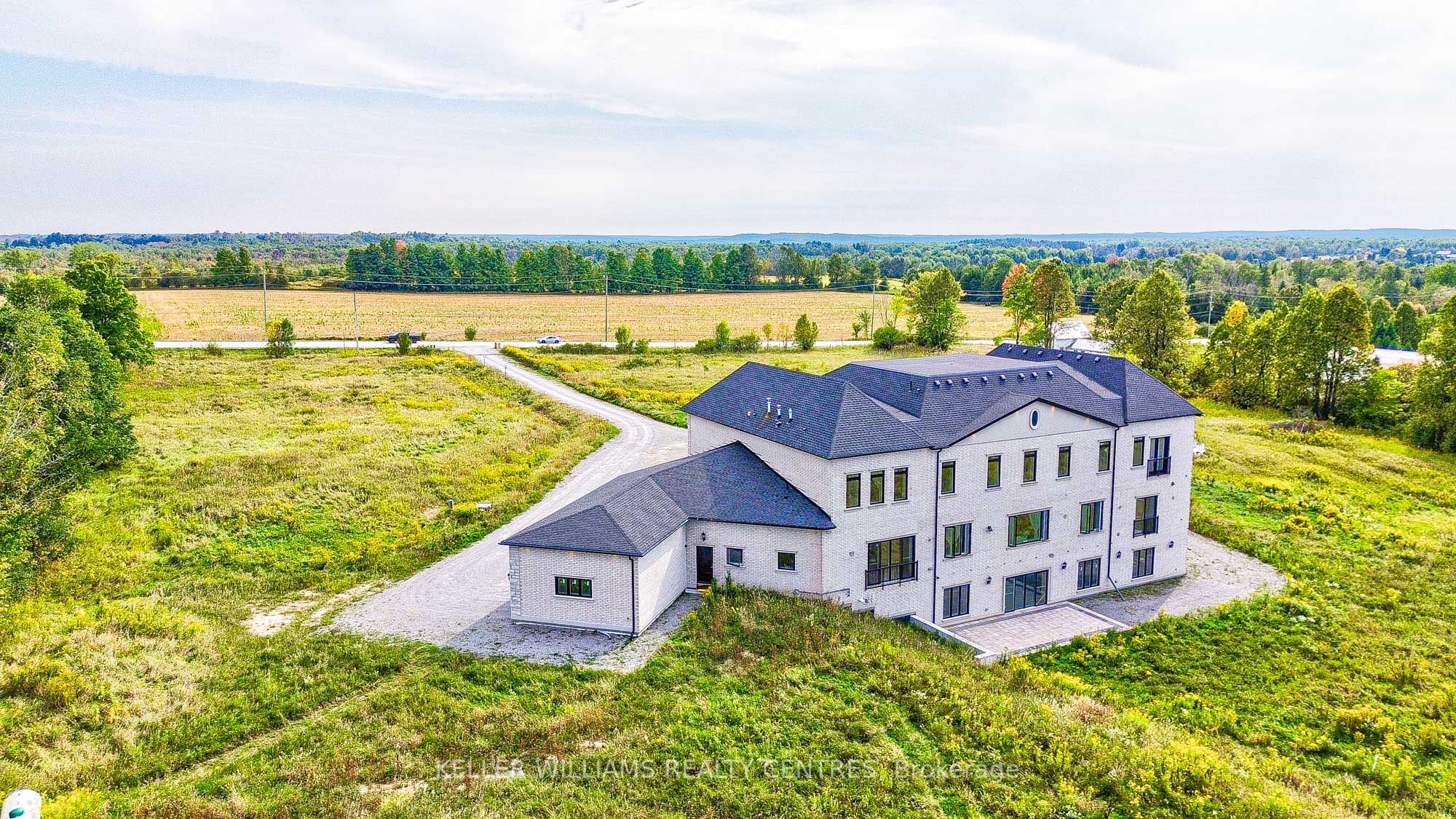 6196 Ravenshoe Road Property Photo 2