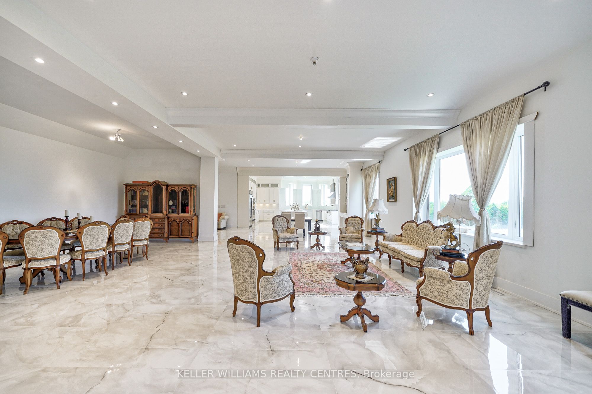 6196 Ravenshoe Road Property Photo 14