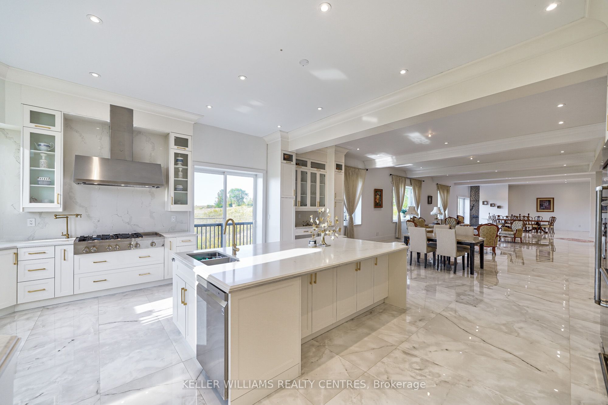 6196 Ravenshoe Road Property Photo 20