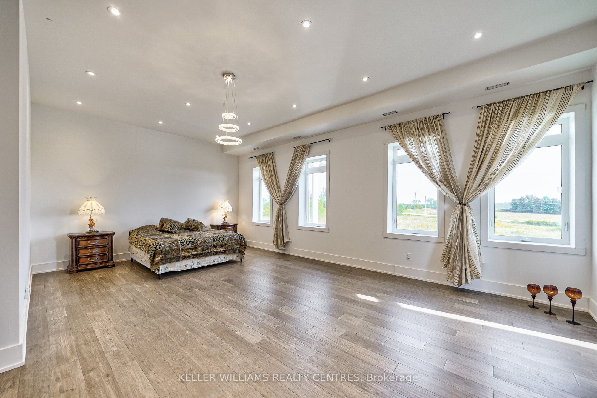 6196 Ravenshoe Road Property Photo 28