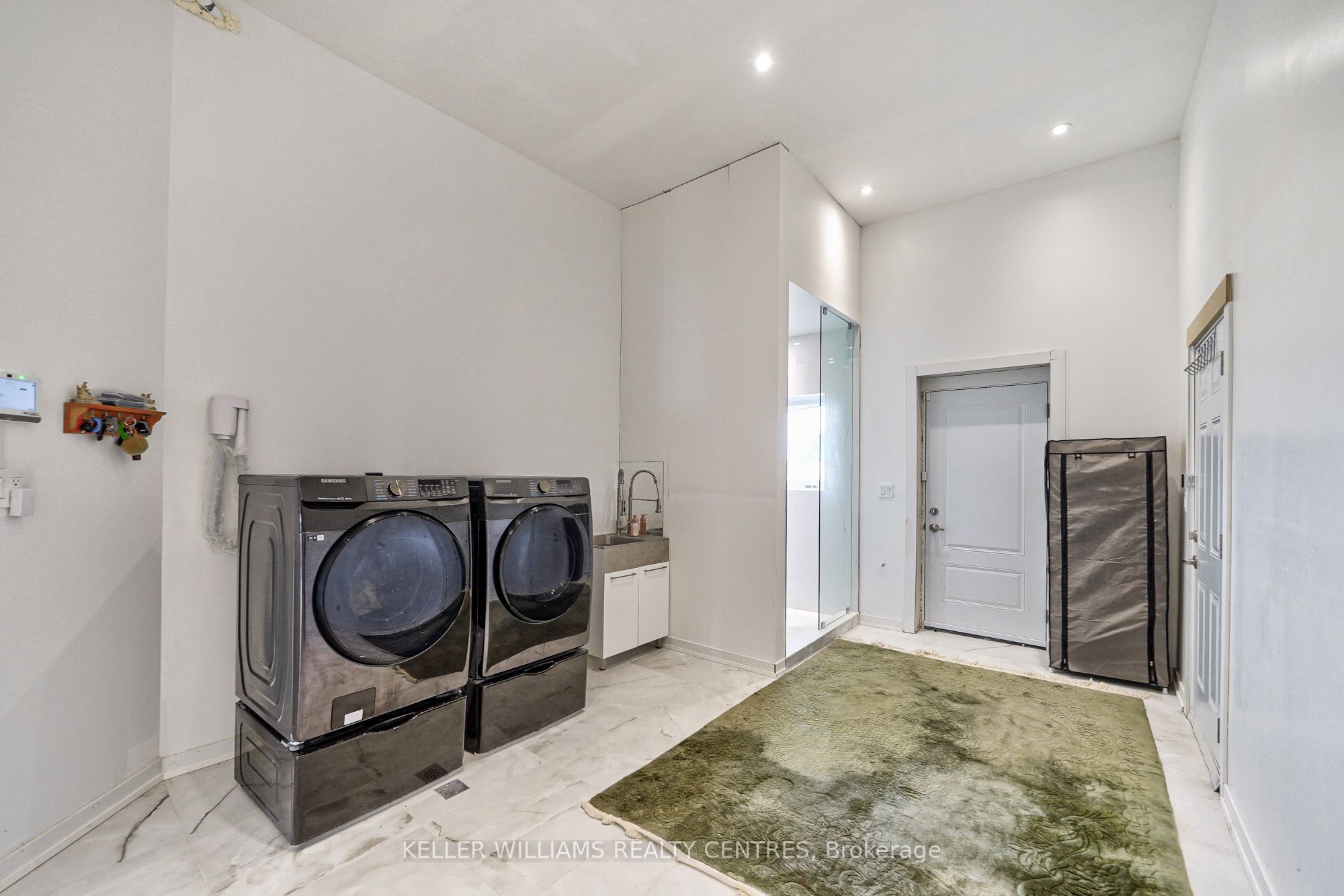 6196 Ravenshoe Road Property Photo 37