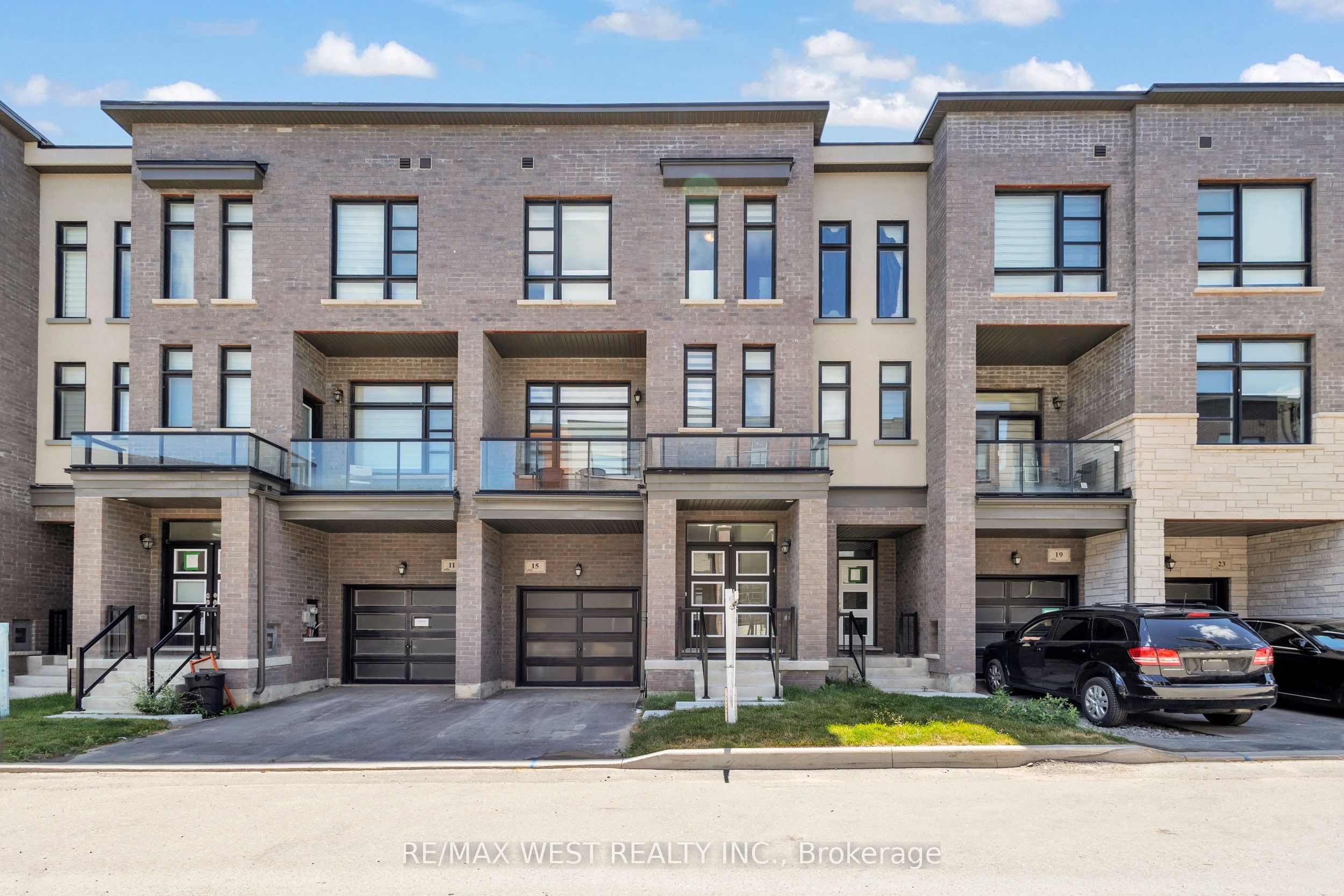 15 Quilico Road N Property Photo 1