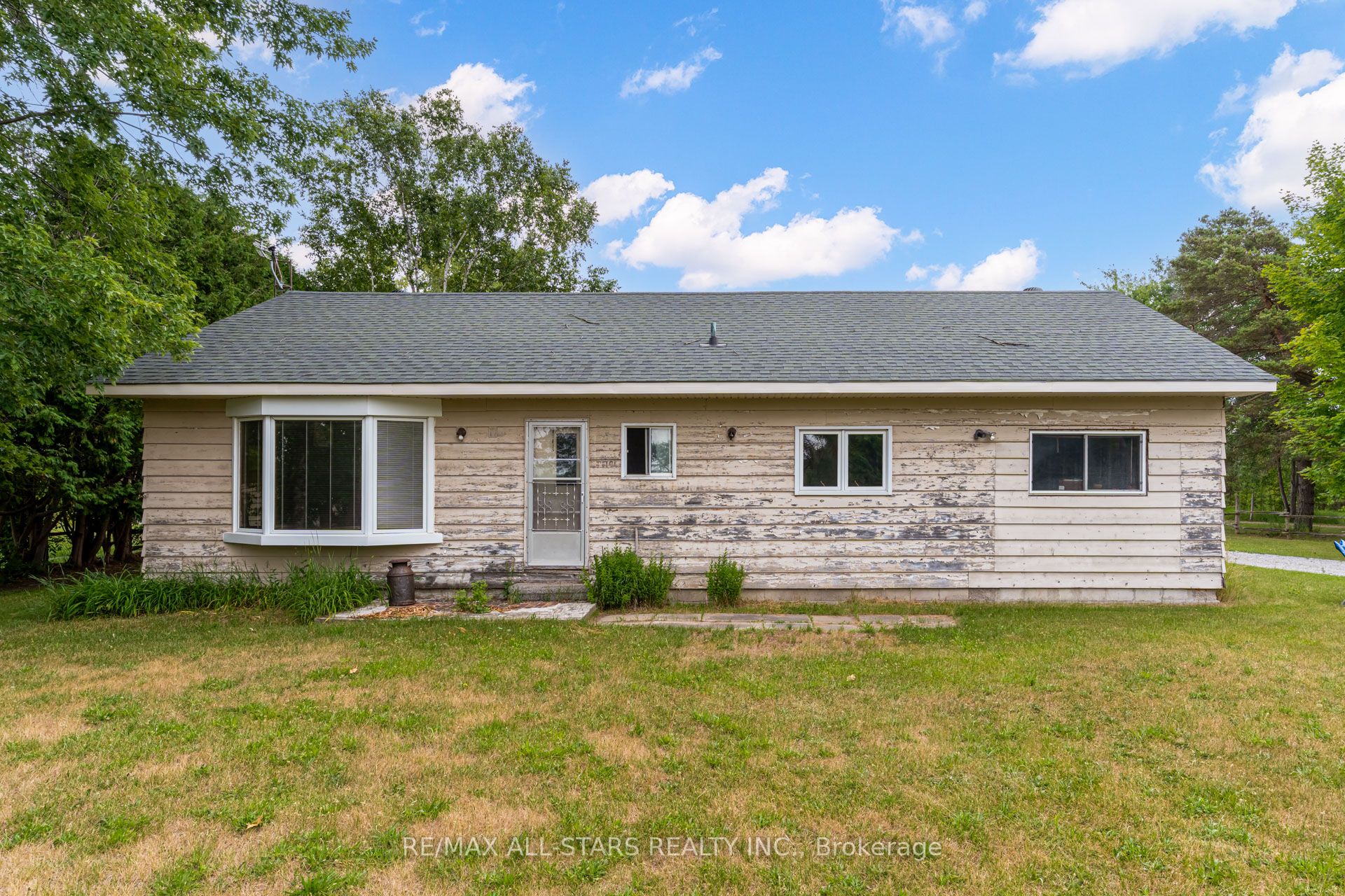 21747 Highway 48 N/a Property Photo 21
