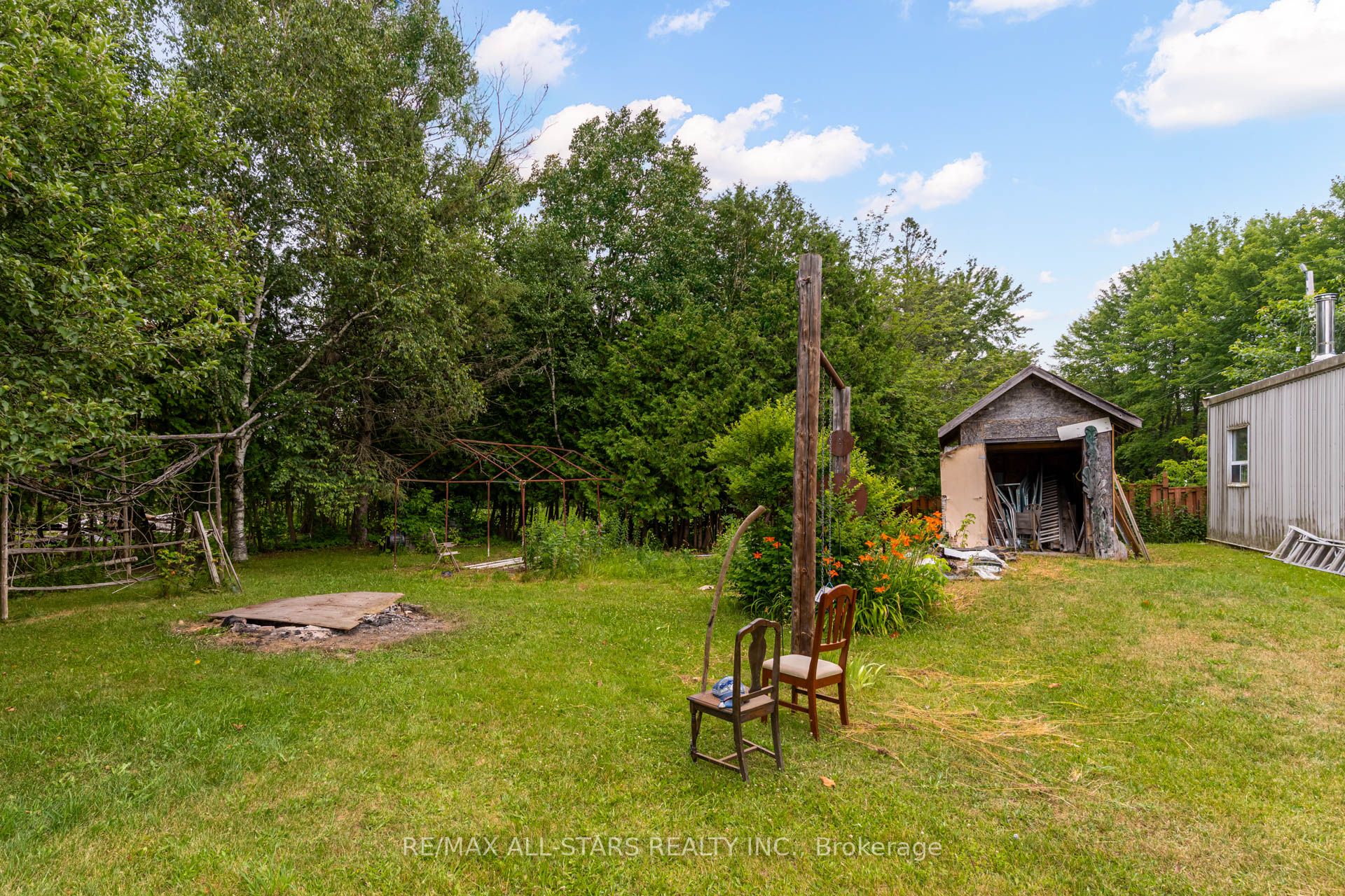 21747 Highway 48 N/a Property Photo 42