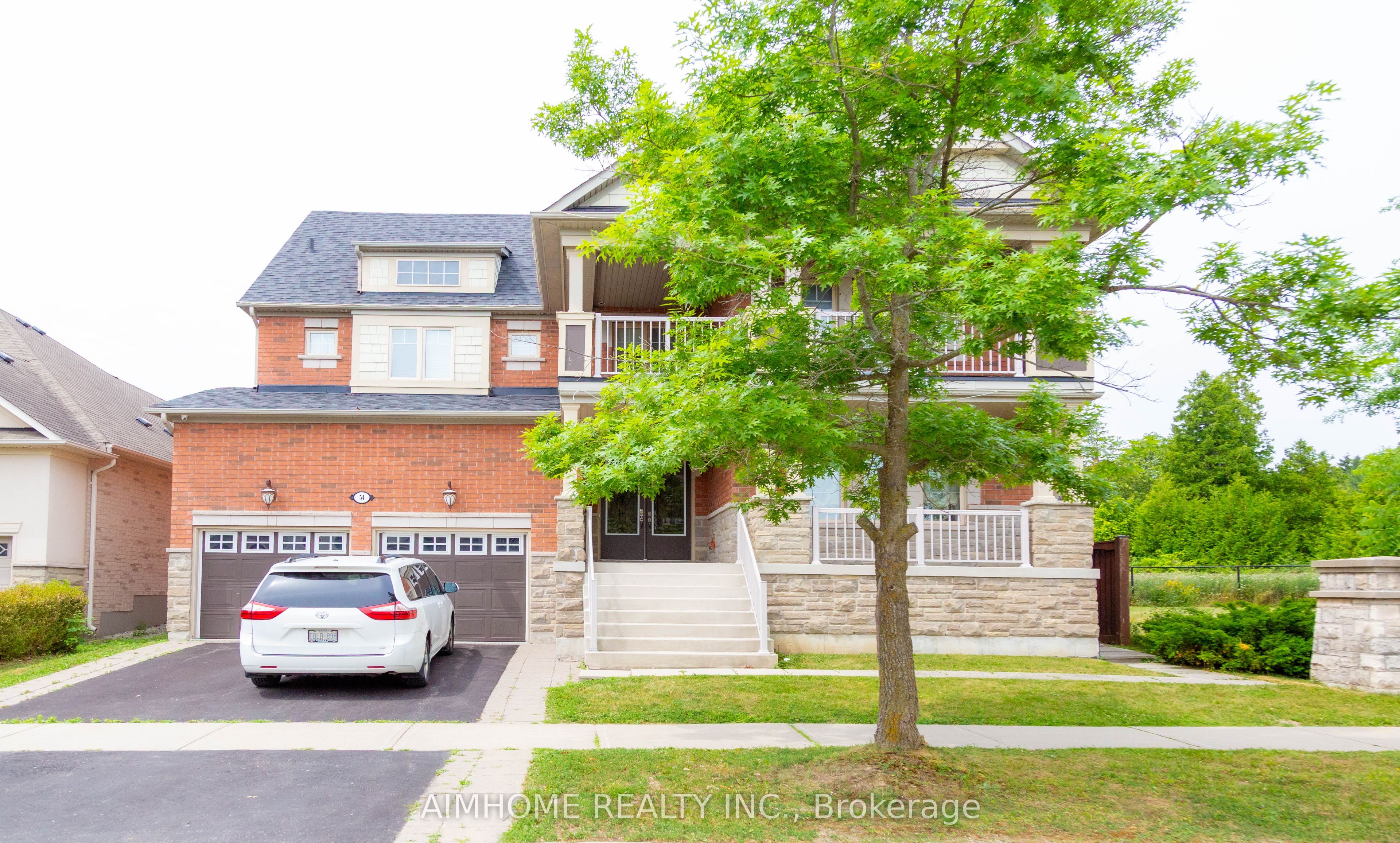 54 Lake Forest Dr Property Photo 1