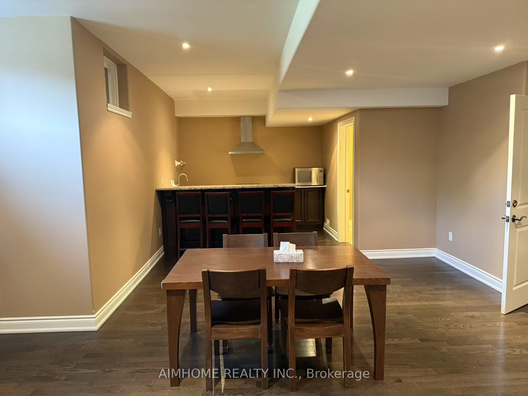 54 Lake Forest Drive Property Photo 6