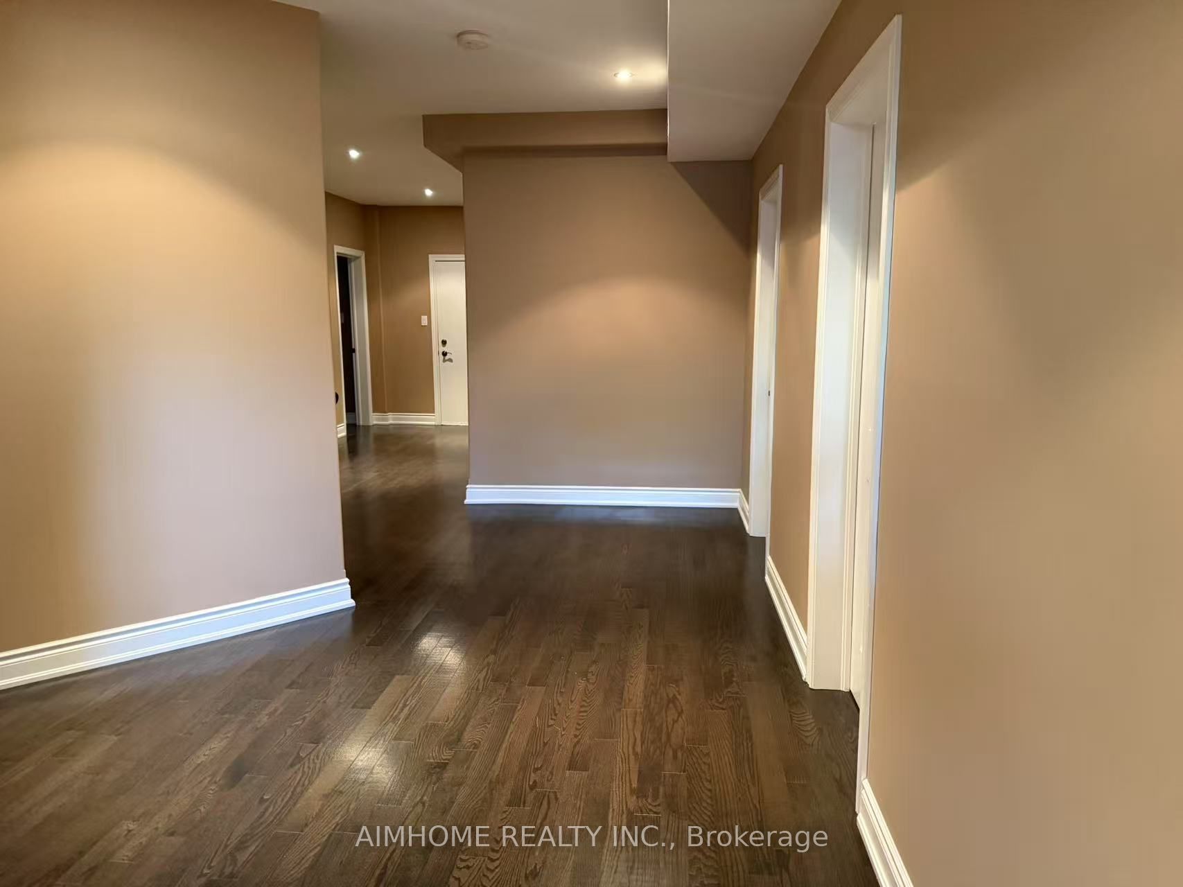 54 Lake Forest Drive Property Photo 9