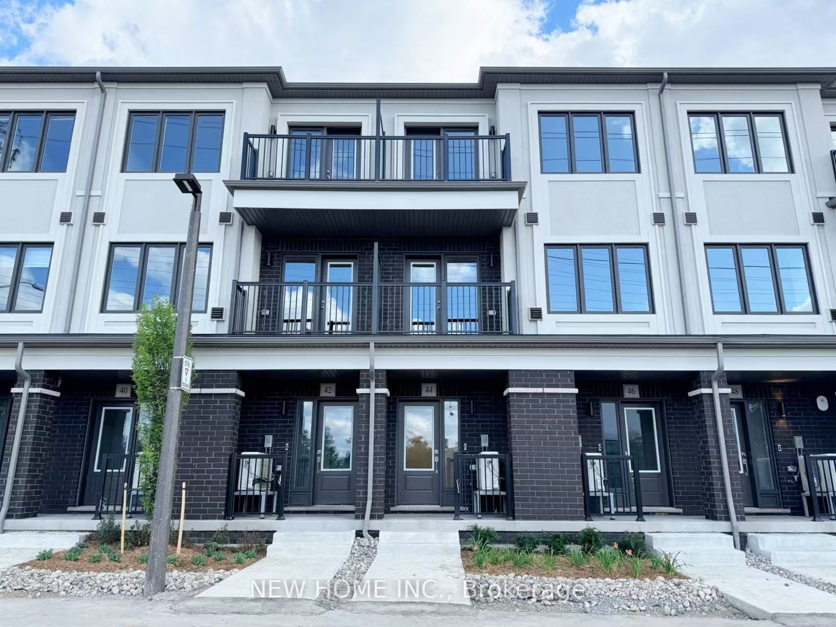 44 Matawin Lane Property Photo 1