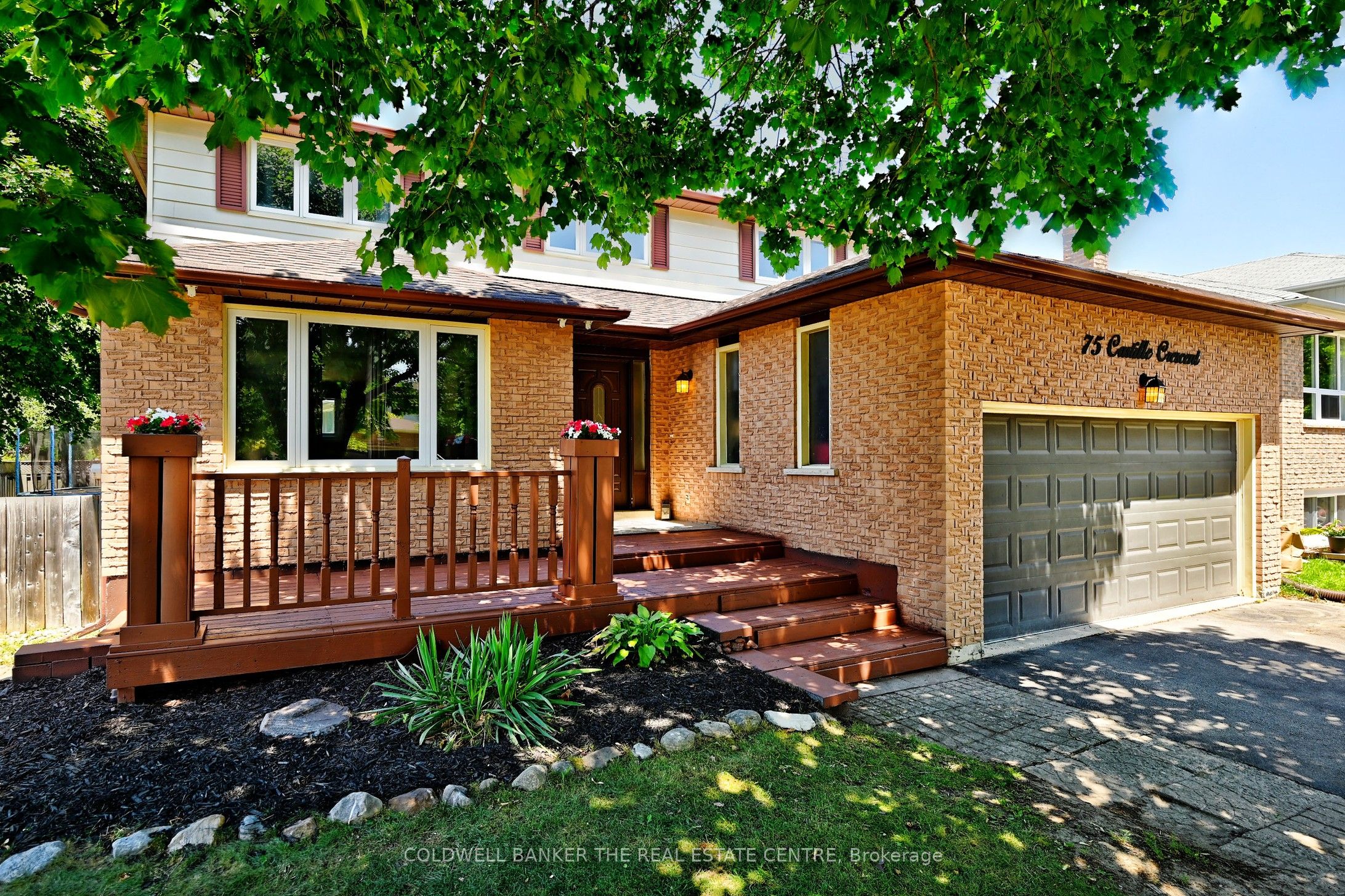 75 Castille Crescent Property Photo 2