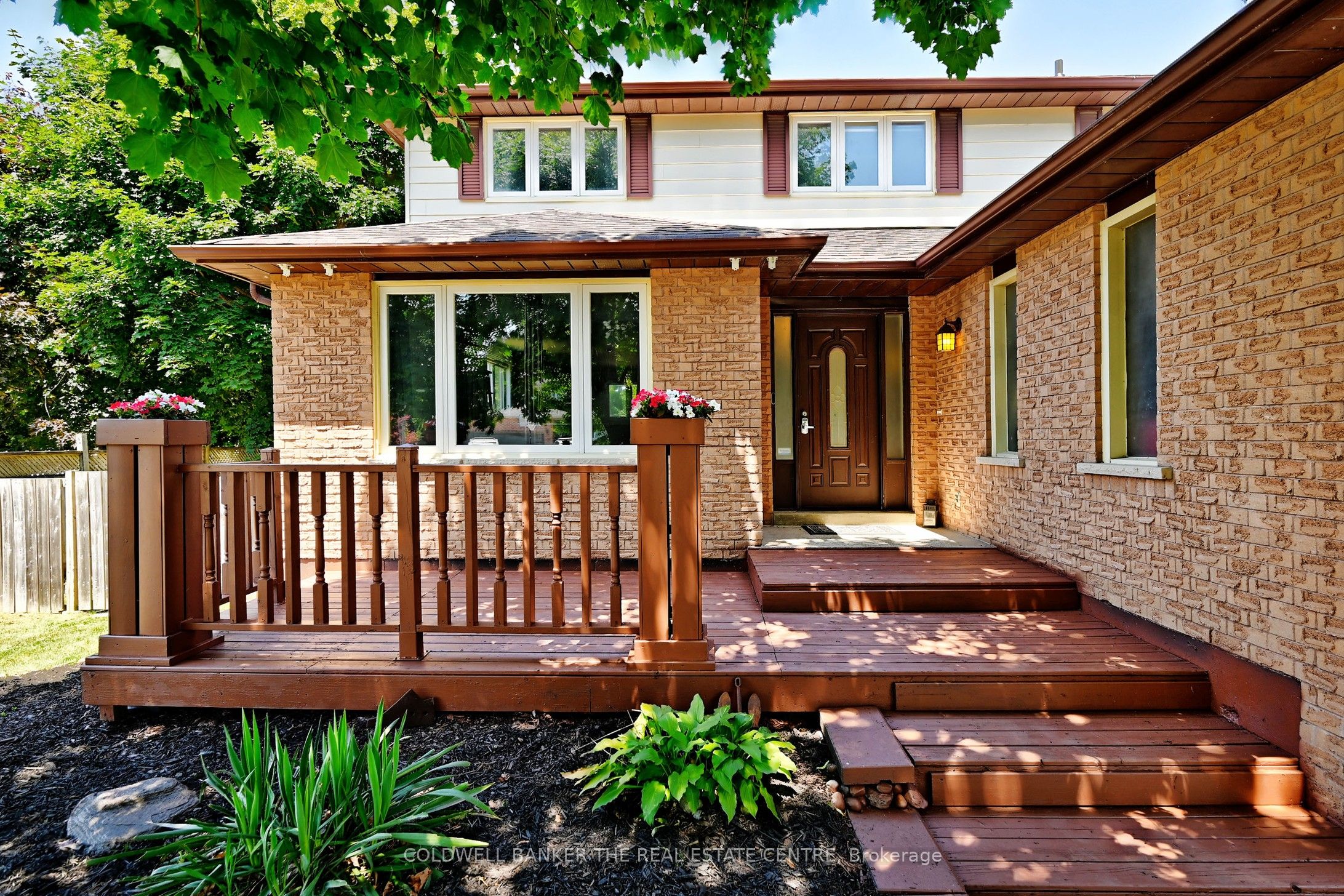 75 Castille Crescent Property Photo 3