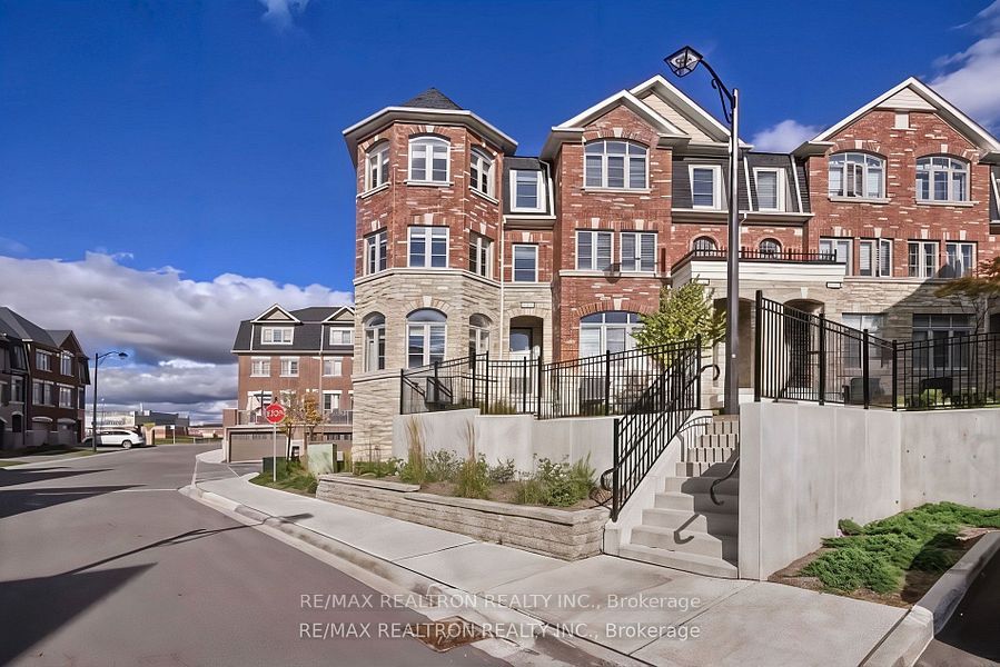 1331 Major Mackenzie Dr Property Photo 1