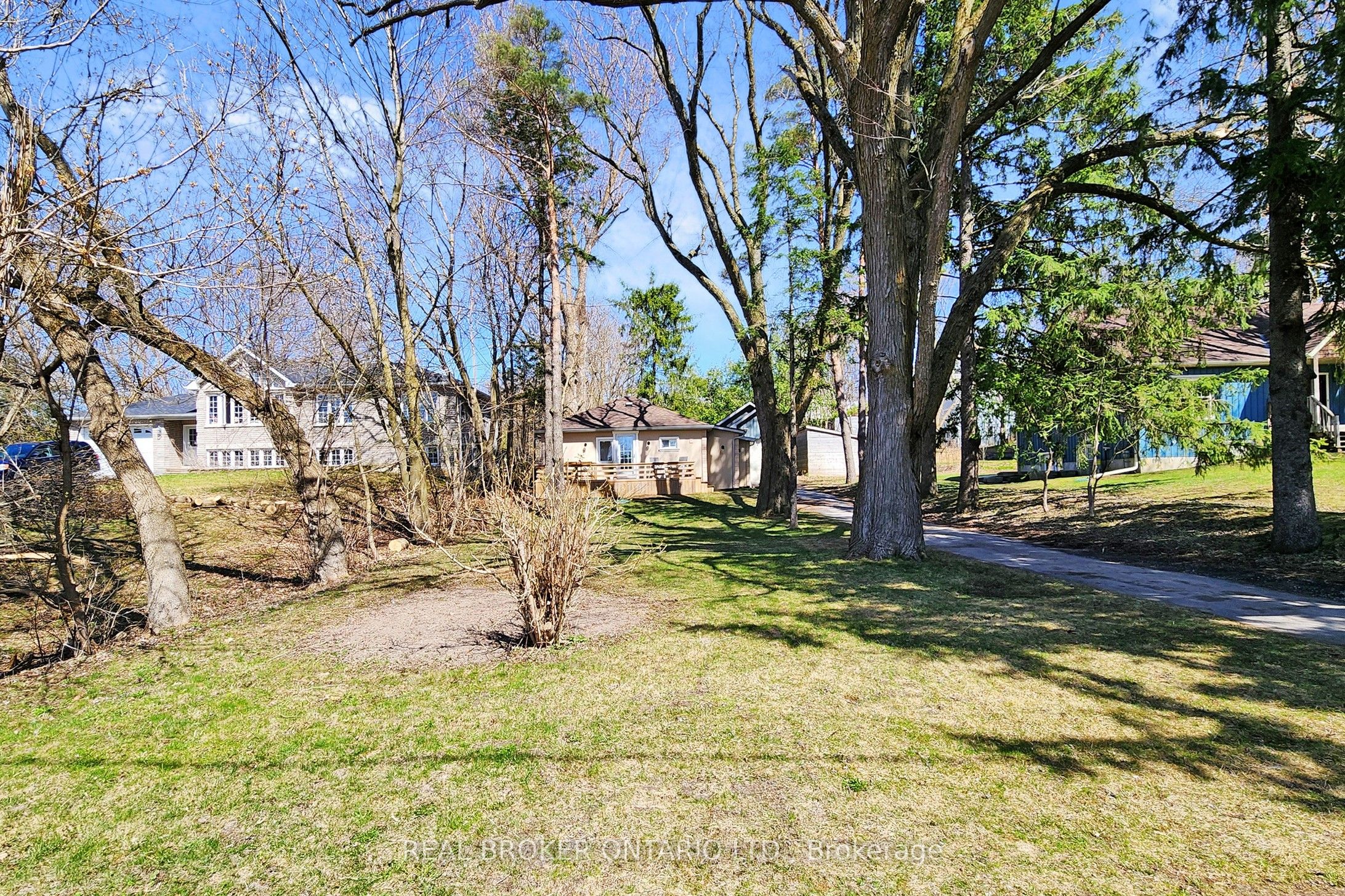 14513 9th Line Property Photo 1