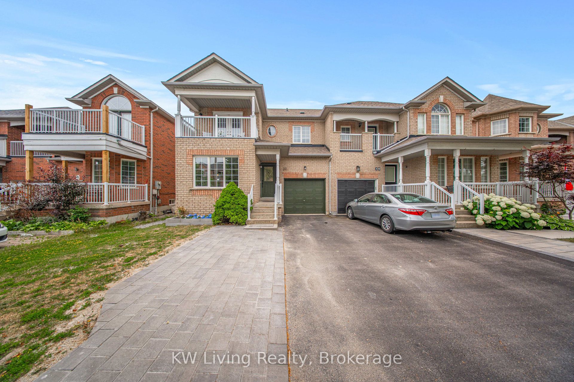 37 Bluewater Trl Property Photo 1