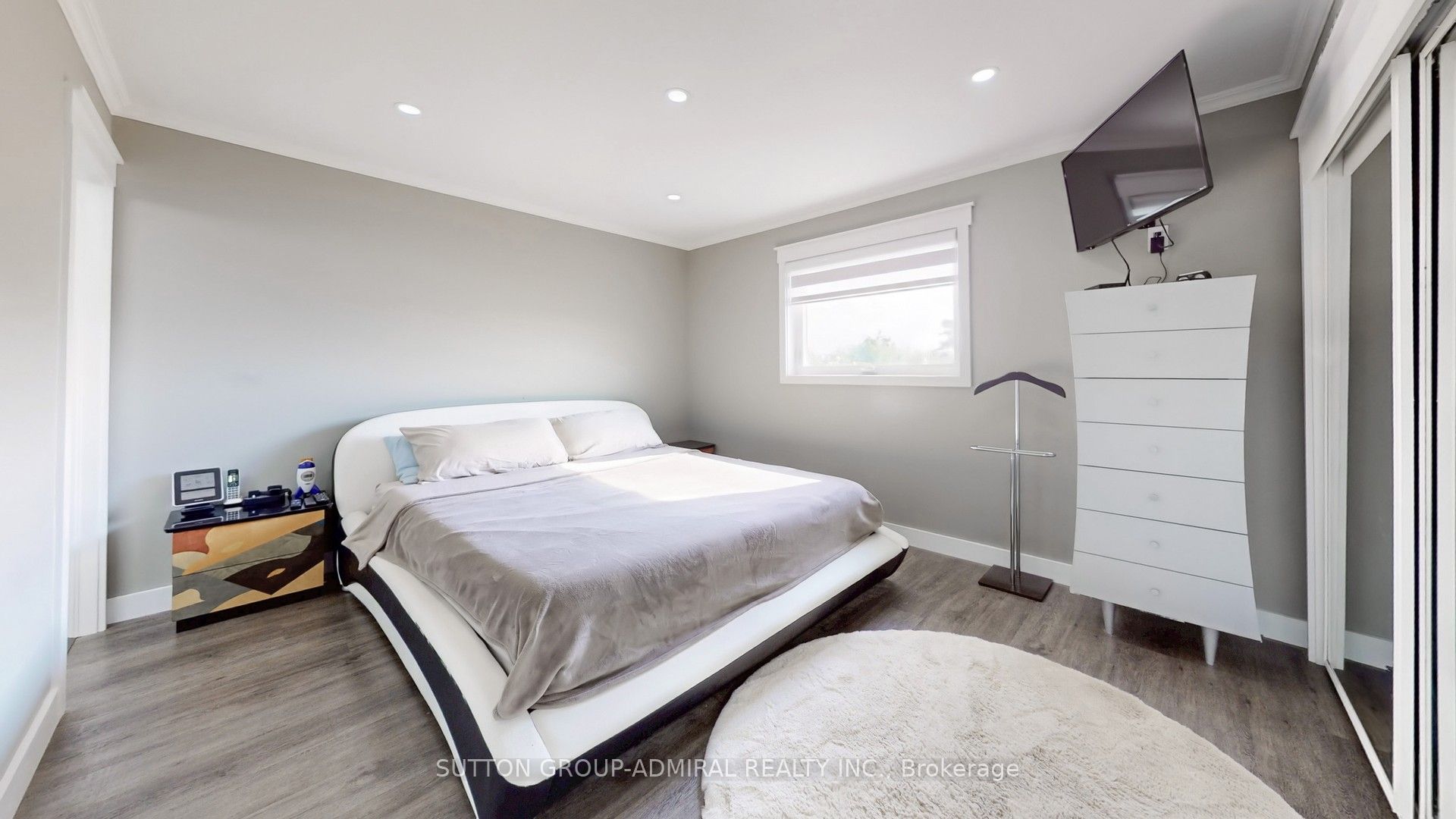52 Riverside Drive Property Photo 14