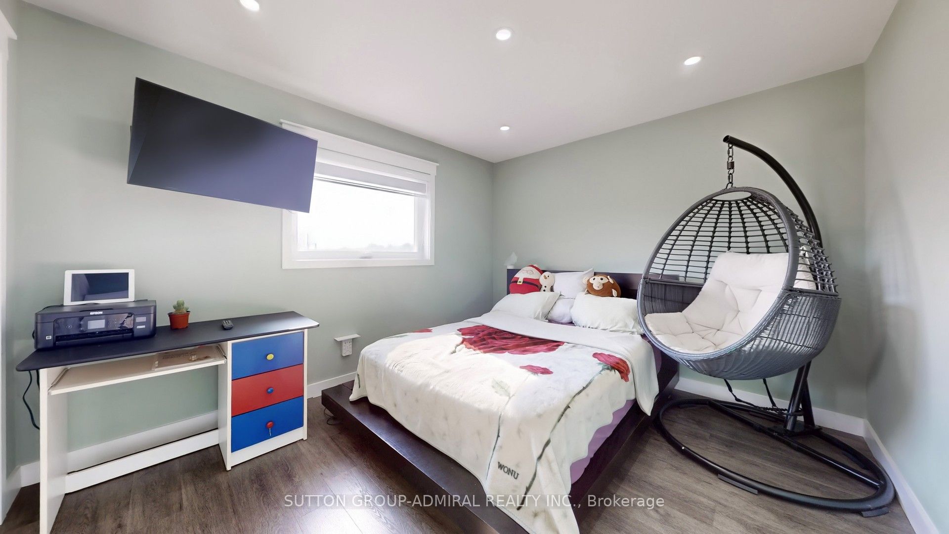 52 Riverside Drive Property Photo 18