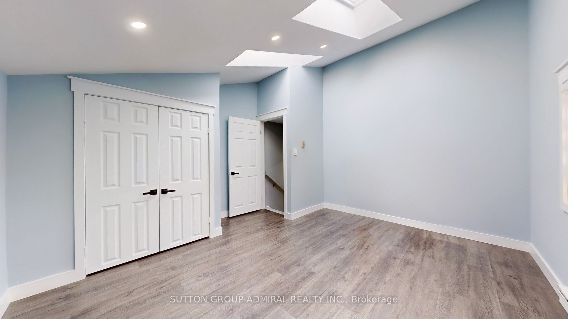 52 Riverside Drive Property Photo 20